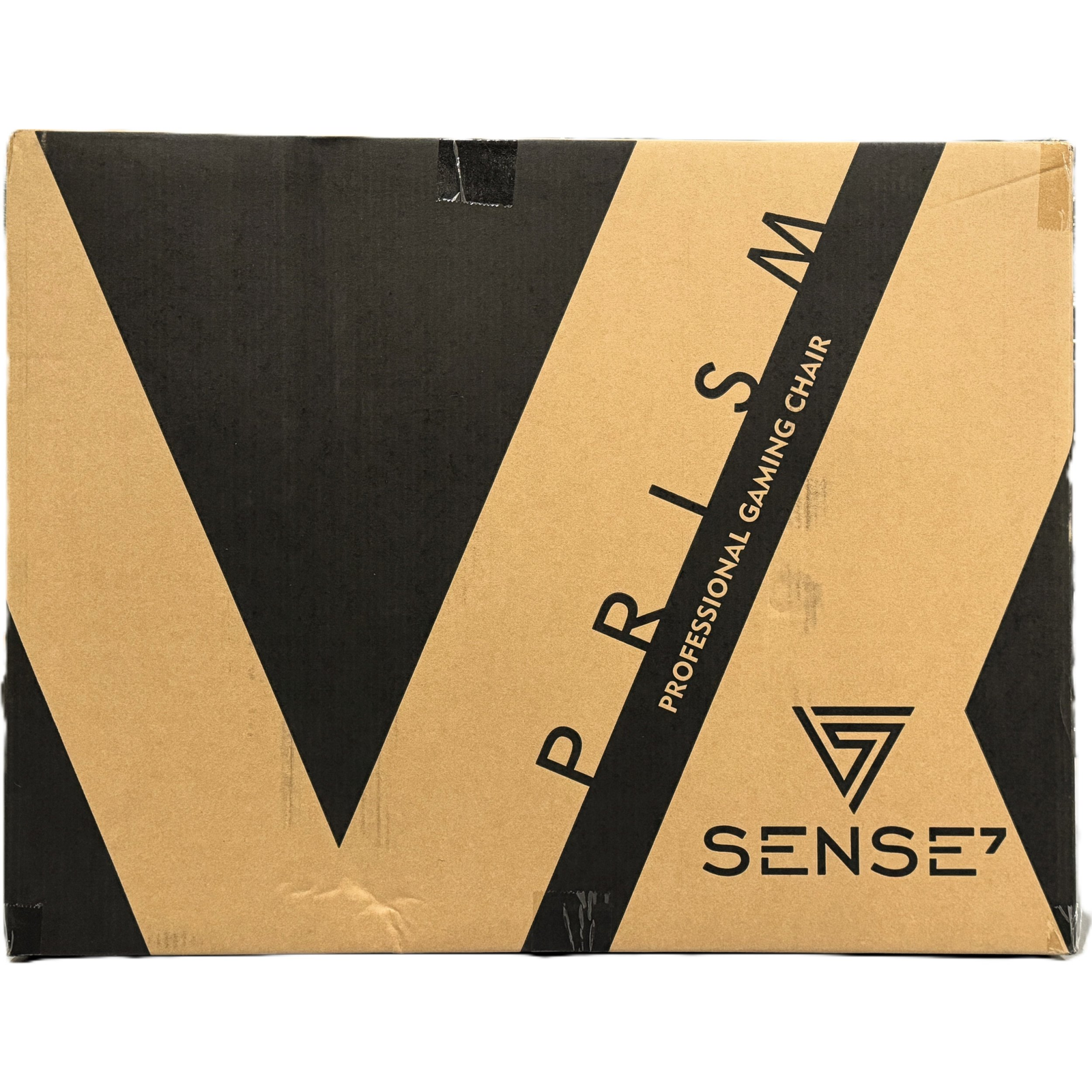 Scatola di cartone marrone con motivo nero, scritta Prism Professional Gaming Chair e logo Sense7.