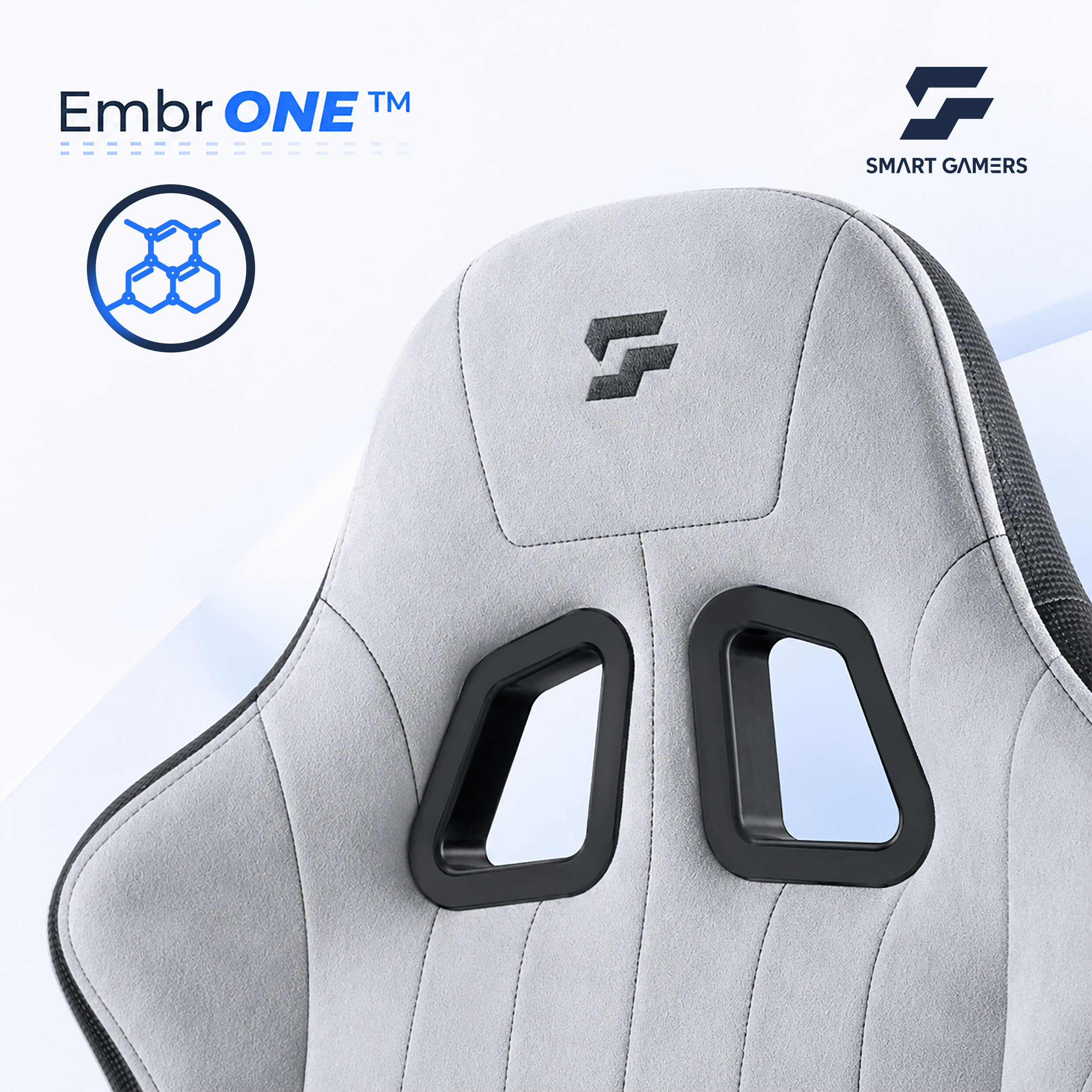 Szary fotel gamingowy z czarnym logo, napisem Embr ONE i Smart Gamers.