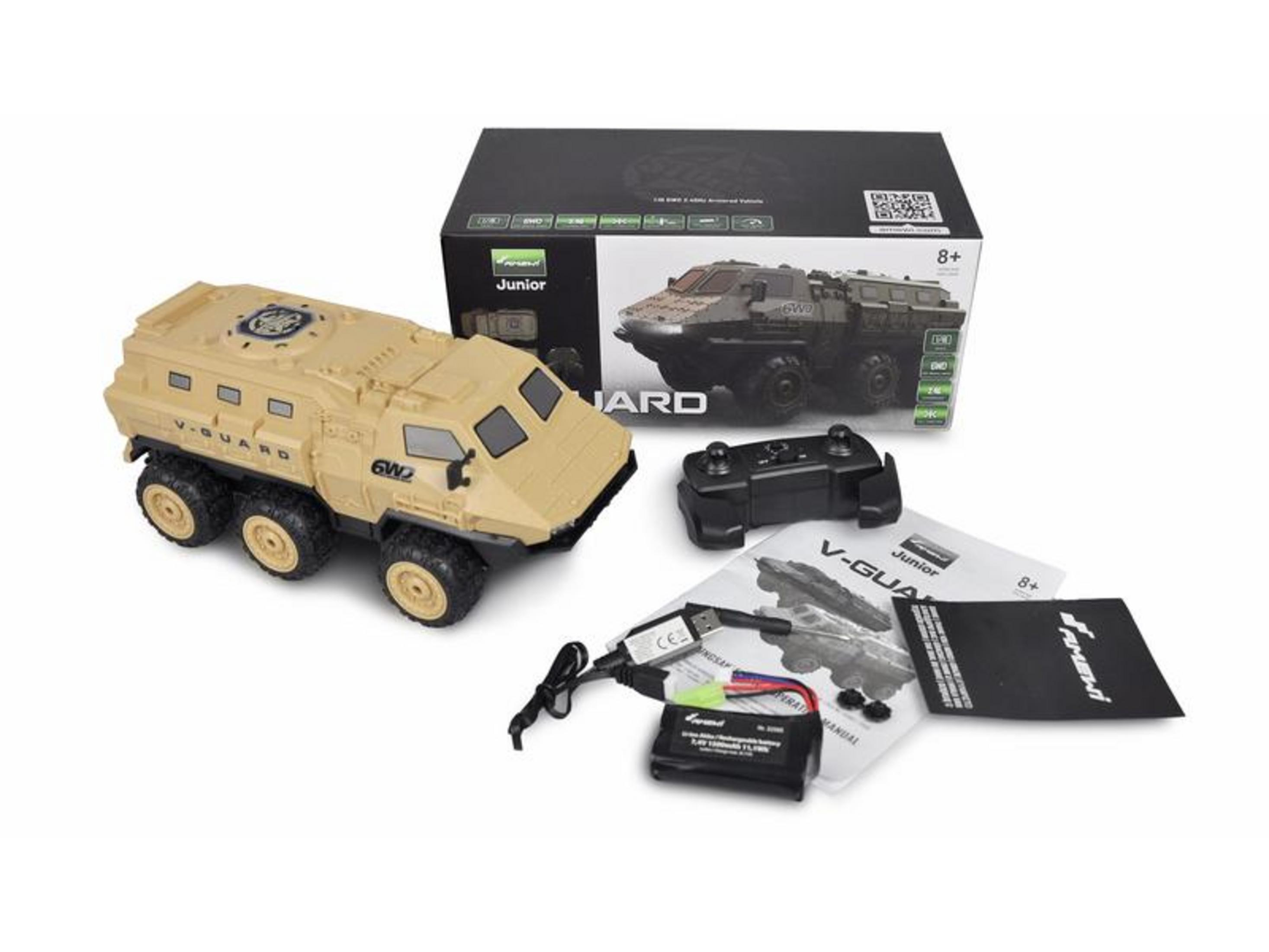 Sandfarbenes 6WD RC-Militärfahrzeug mit Fernbedienung, Akku, USB-Kabel, Anleitung und Produktverpackung auf weißem Grund.