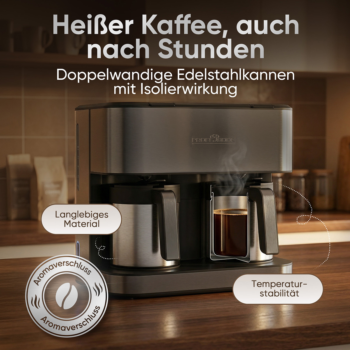 Moderne Edelstahl-Kaffeemaschine mit zwei Kannen und deutscher Produktwerbung auf einer Holzarbeitsplatte.