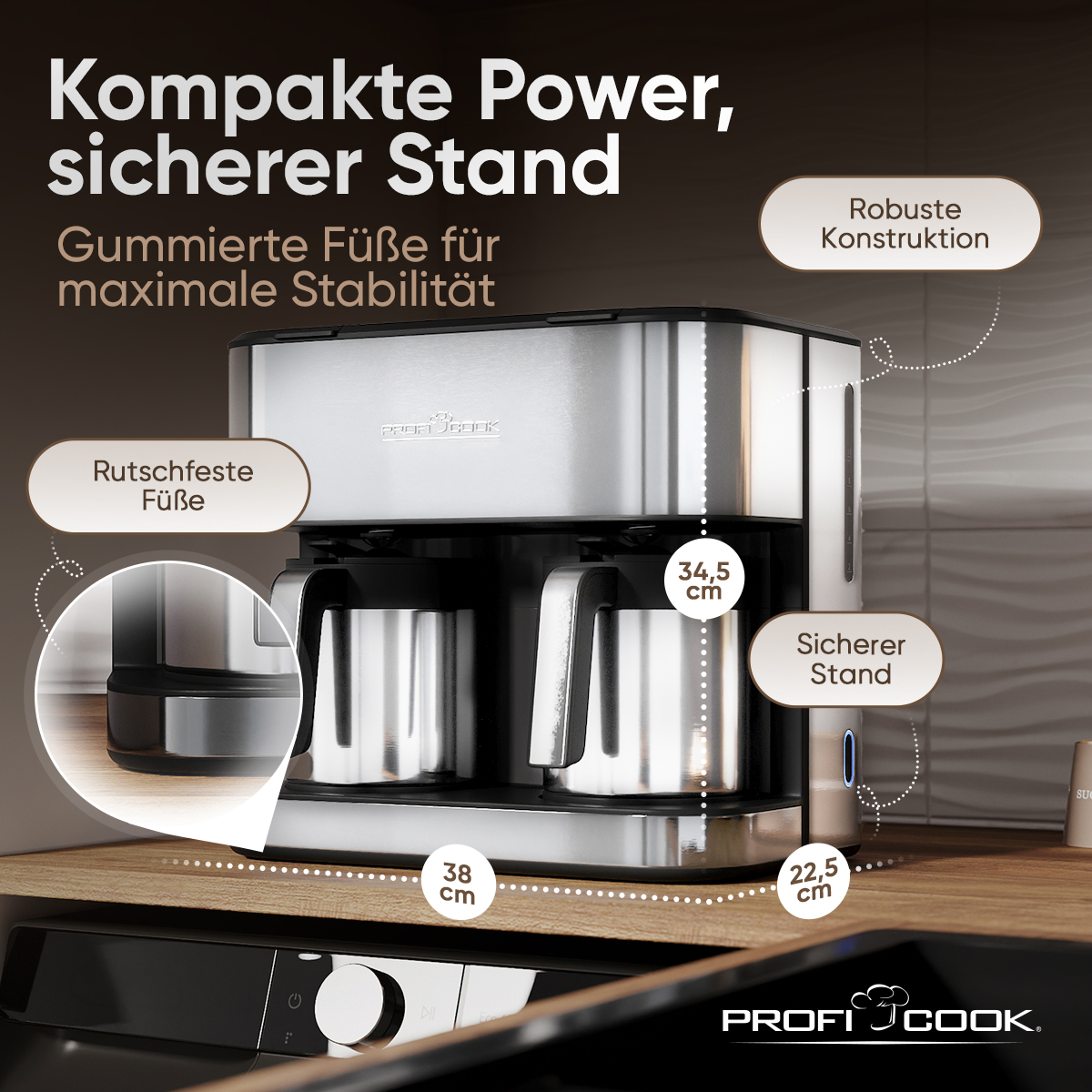 Edelstahl-Kaffeemaschine mit zwei Kannen auf Holztresen und Infografiken.