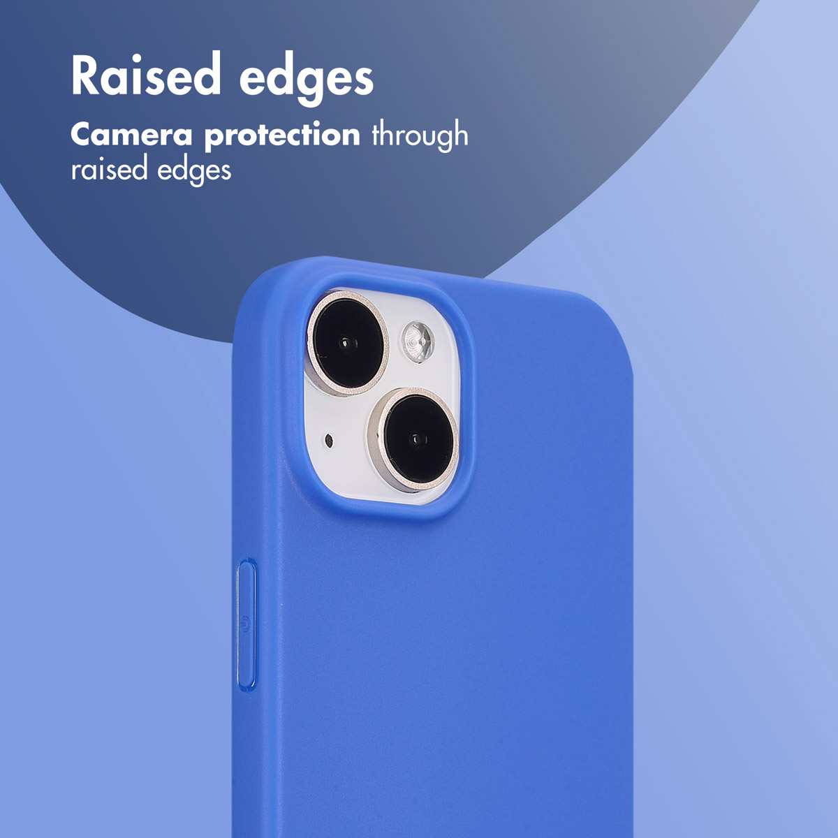 Eine blaue Handyhülle mit erhöhtem Rand um die Dual-Kamera vor blauem Hintergrund mit weißem Text.