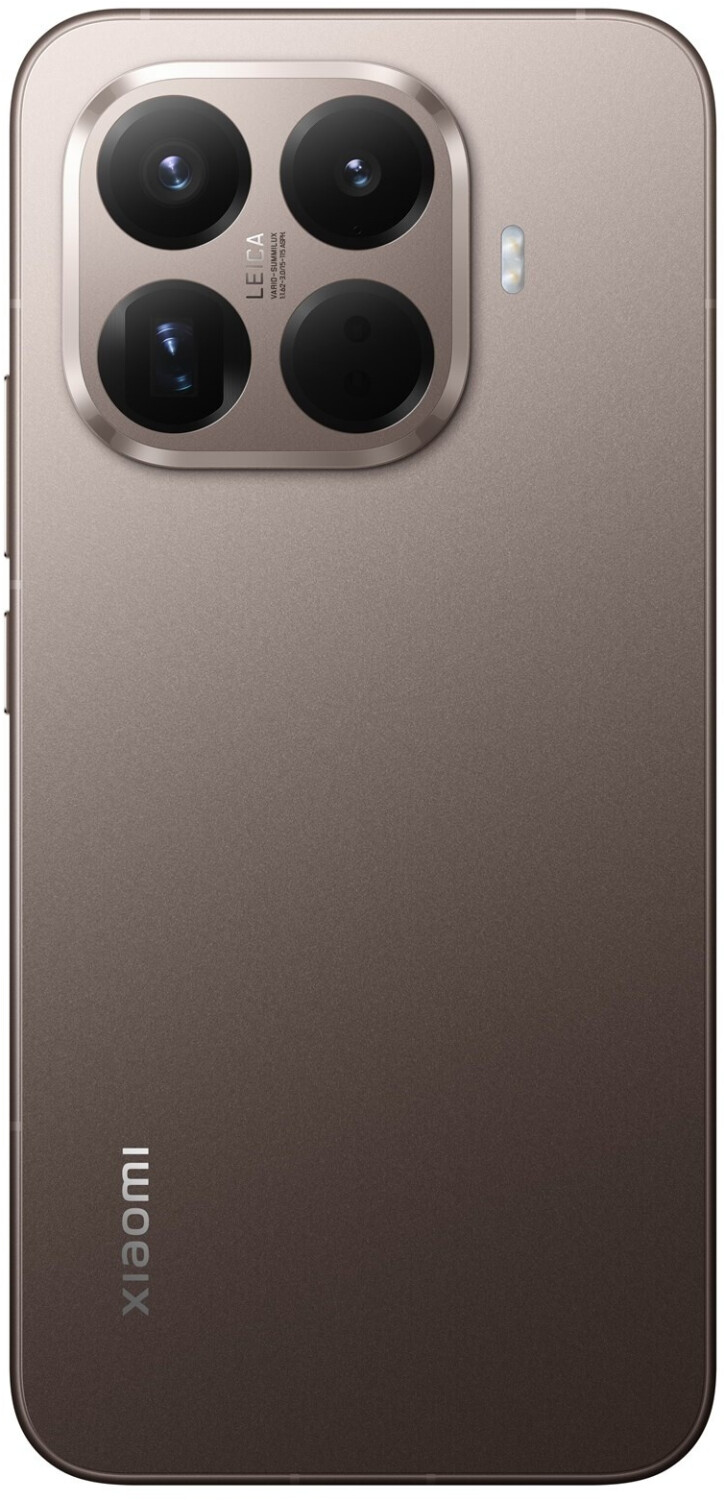 Parte trasera de un smartphone Xiaomi marrón con un gran módulo de cámara cuadrado.