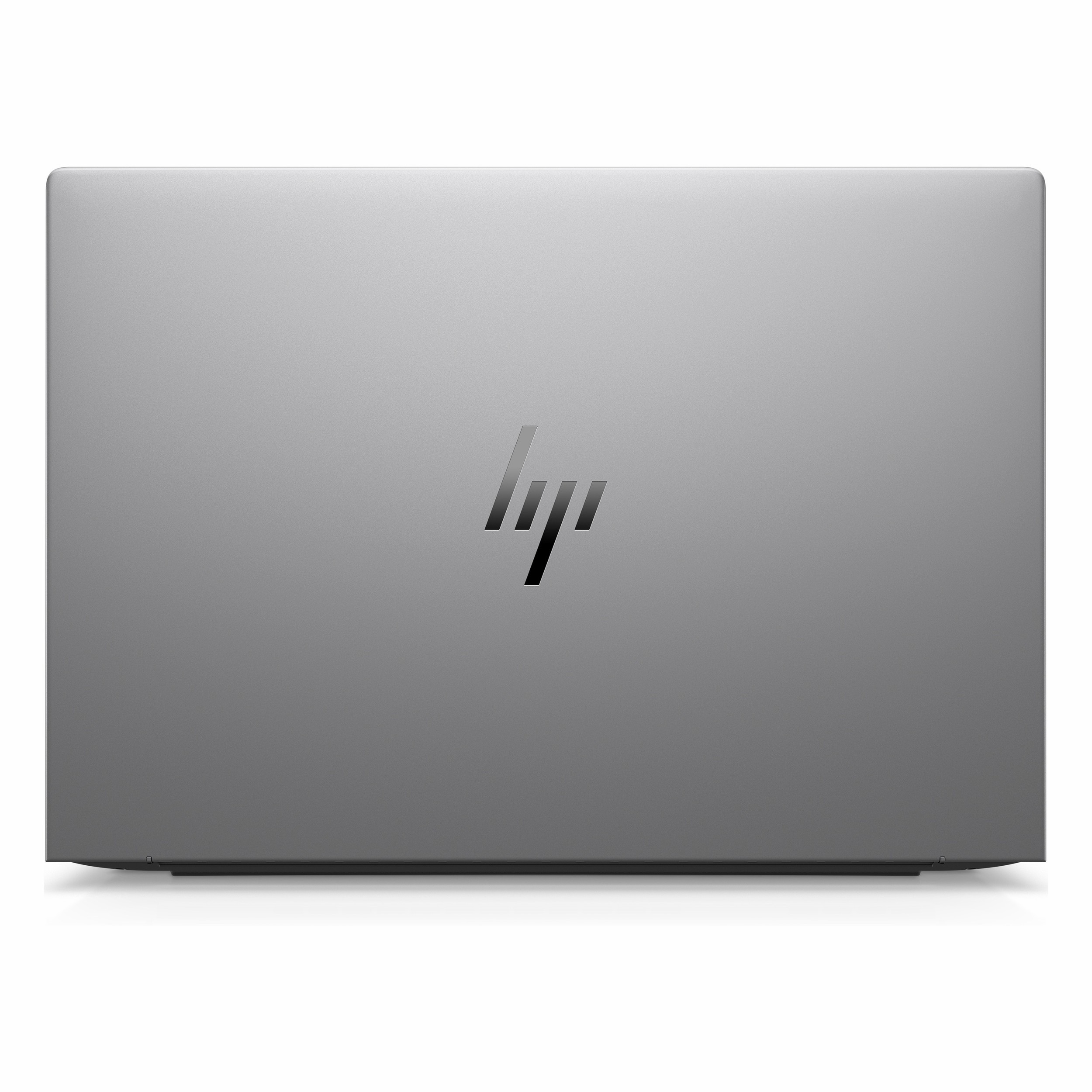 Beyaz bir arka plan üzerinde ortada HP logosu bulunan kapalı gümüş rengi dizüstü bilgisayar kapağı.