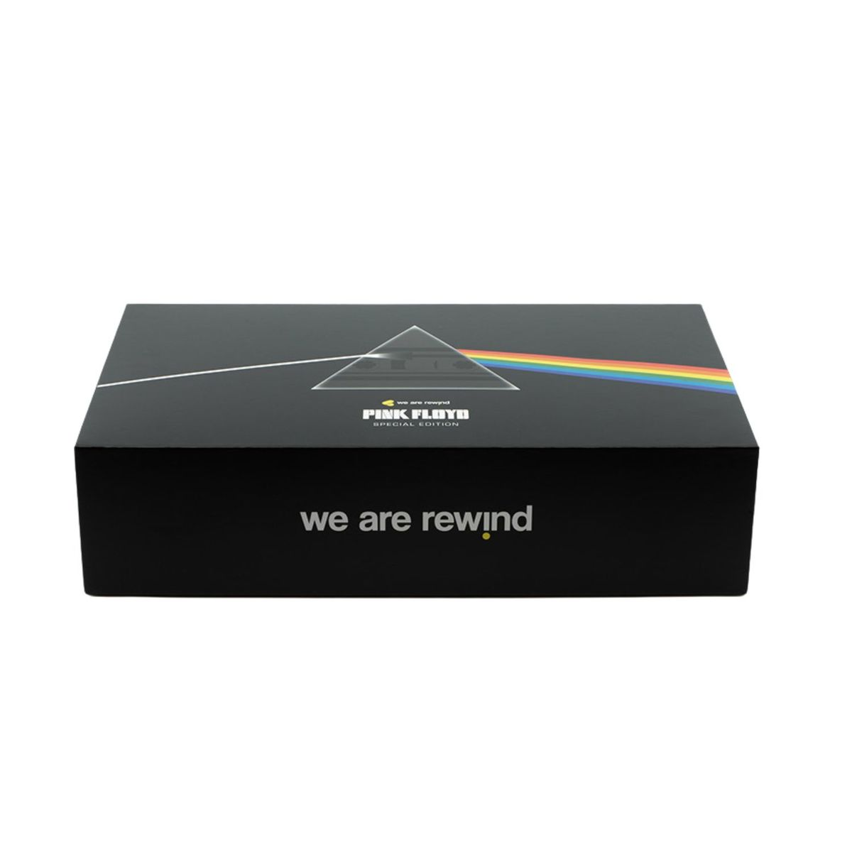 Caja negra con diseño de Pink Floyd y el texto we are rewind.