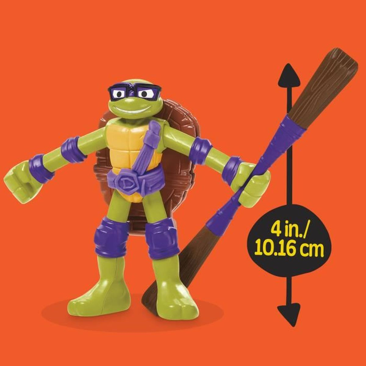 Eine Donatello Actionfigur mit einem Bo-Stab und einer Höhenangabe von 4 Zoll oder 10,16 cm auf orangefarbenem Grund.