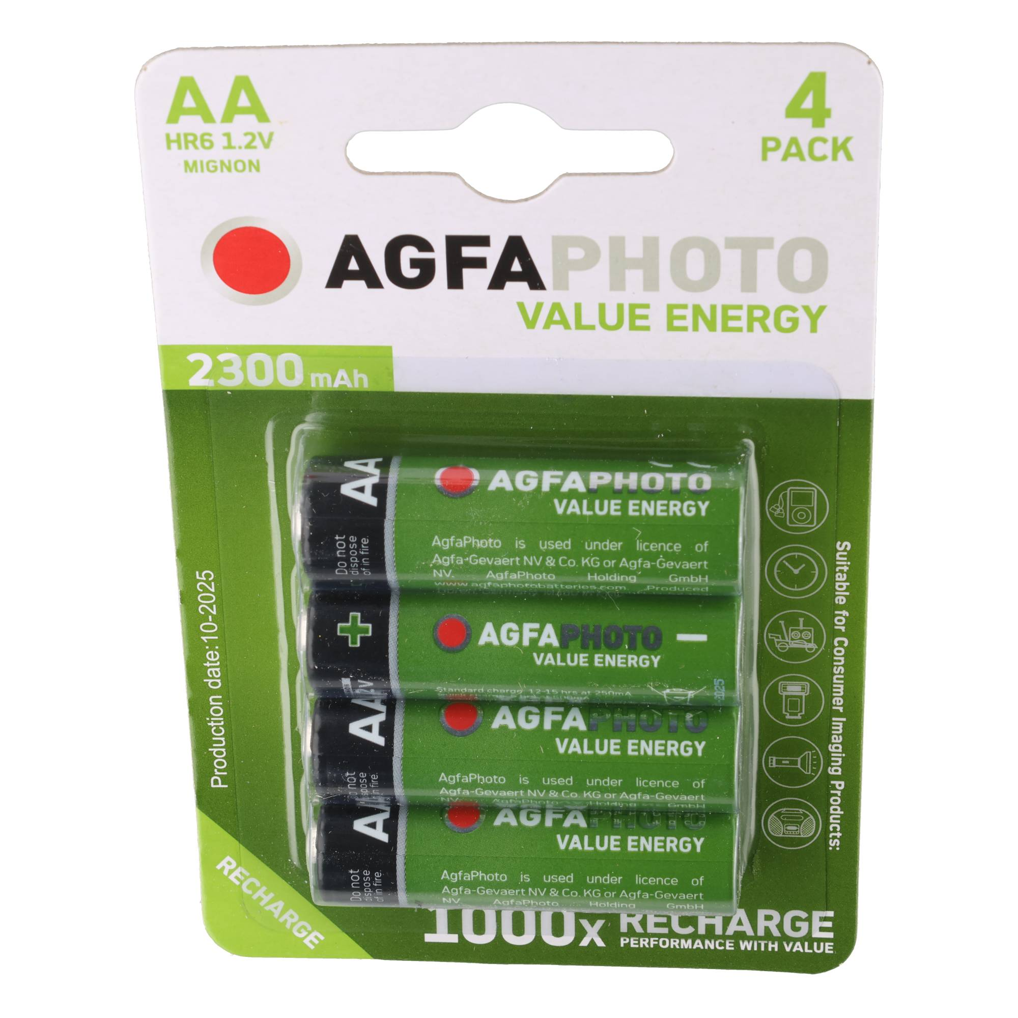 Un envase blanco y verde con cuatro pilas recargables AA Agfaphoto verdes.