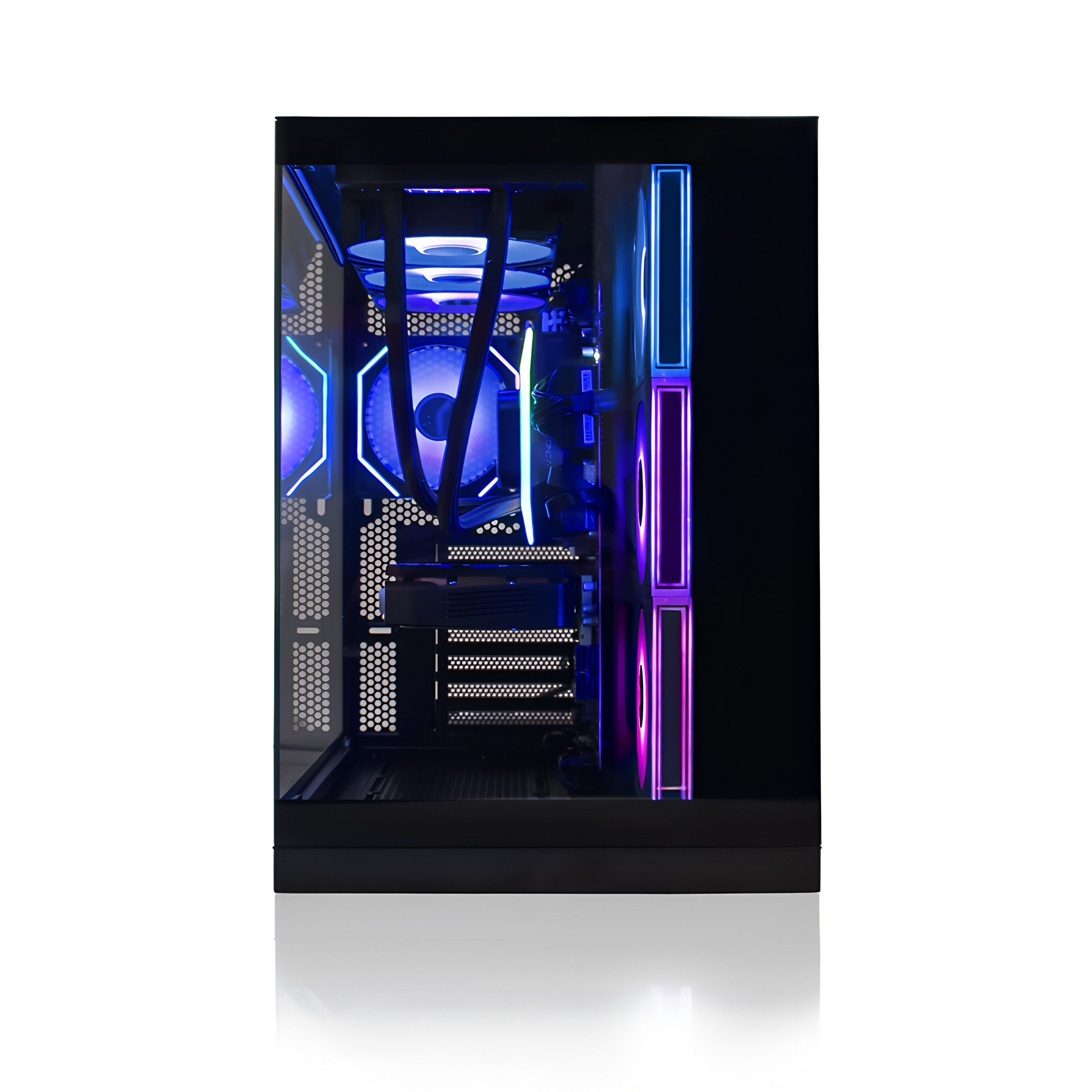 Ein schwarzes PC-Gehäuse mit Glasscheiben zeigt Innenkomponenten, die in blauem und violettem RGB-Licht leuchten.