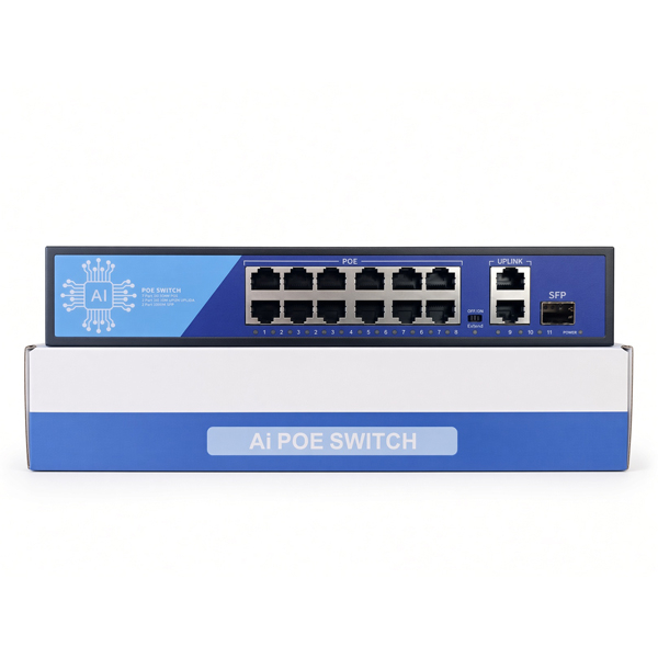 Uyumlu beyaz ve mavi ambalaj kutusu üzerine yerleştirilmiş mavi Ai PoE switch.