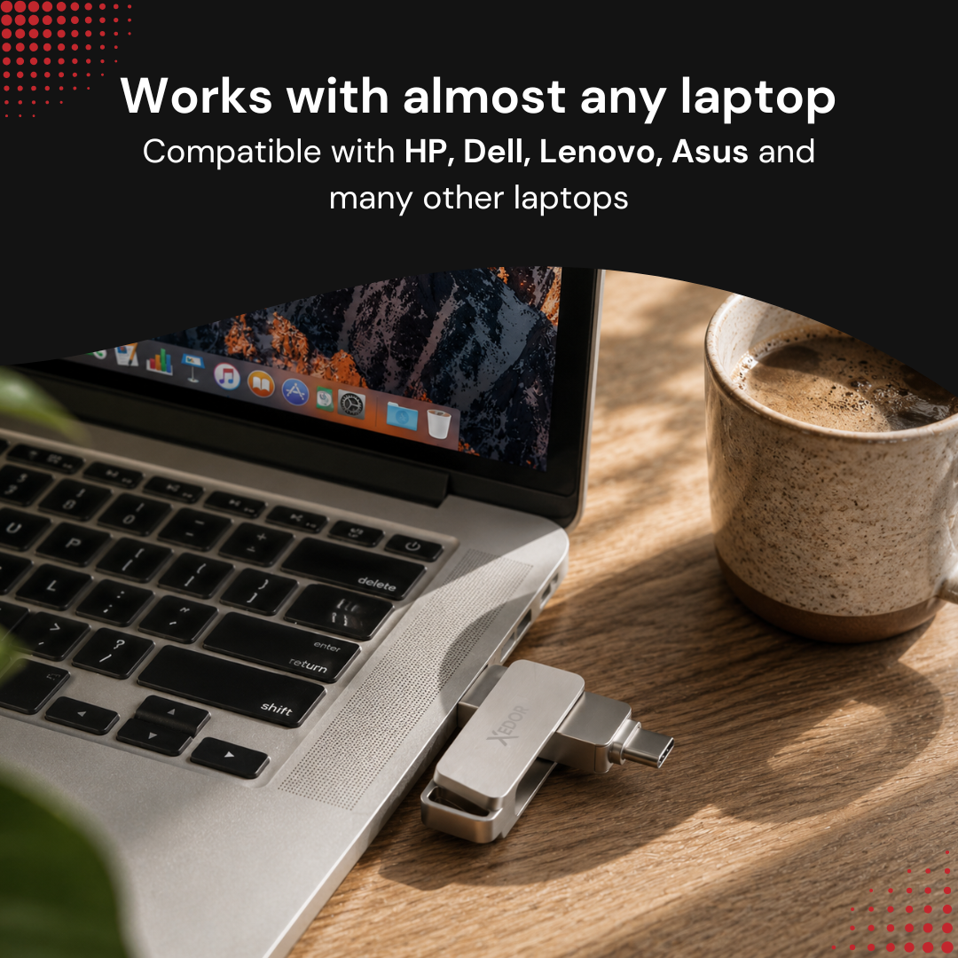 Ordinateur portable sur table en bois avec tasse de café et adaptateur USB-C, texte en haut sur la compatibilité.