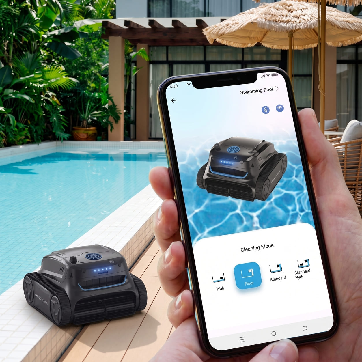 Un robot limpiafondos negro junto a la piscina y su interfaz de aplicación en un móvil.