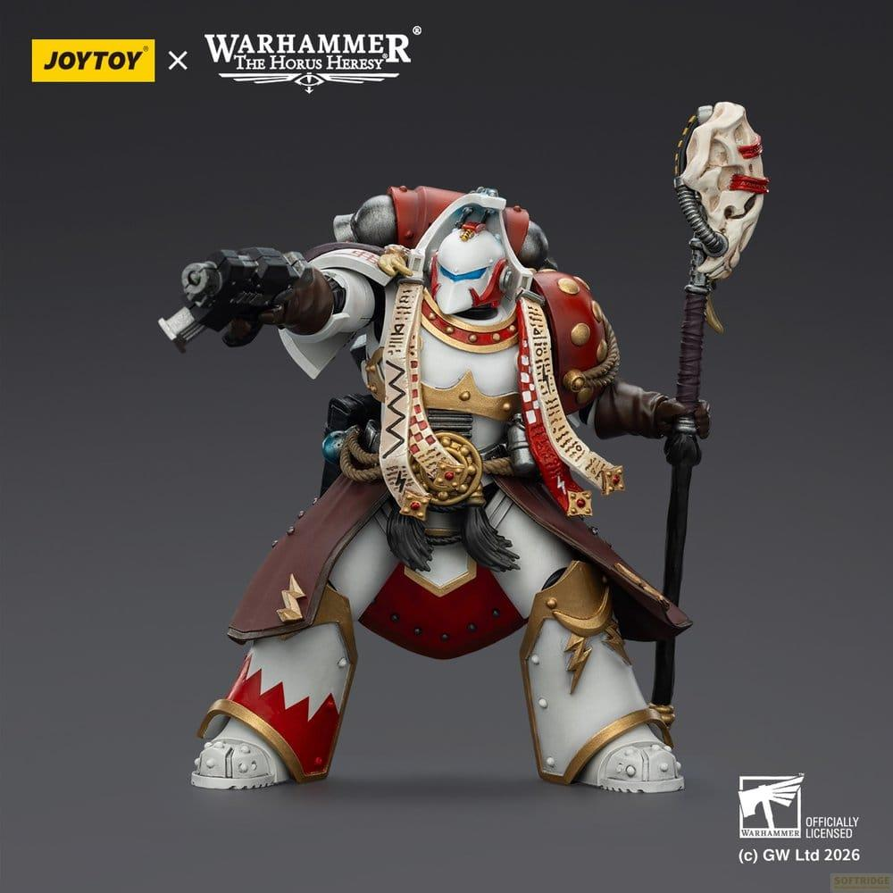 Figurka akcji Warhammer w biało-czerwonej zbroi ze złotymi zdobieniami, trzymająca pistolet i laskę.