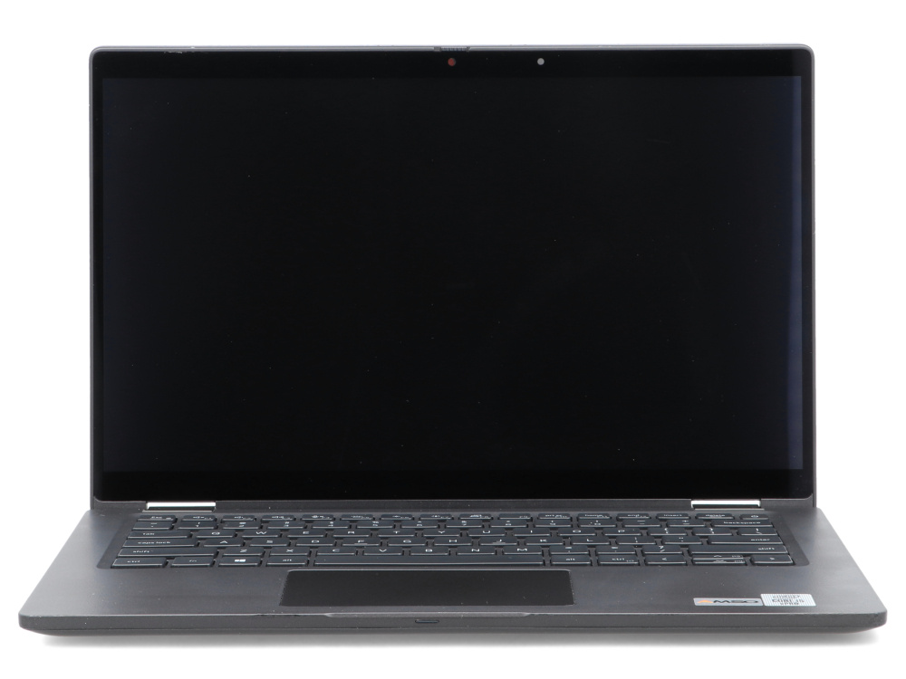 Otwarty czarny laptop stoi na białej powierzchni z wyłączonym ekranem.