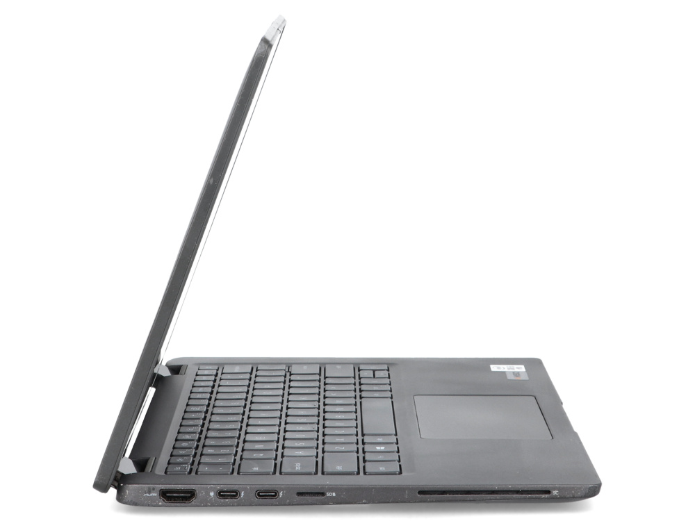 Widok z boku czarnego laptopa na białym tle z widocznymi portami.