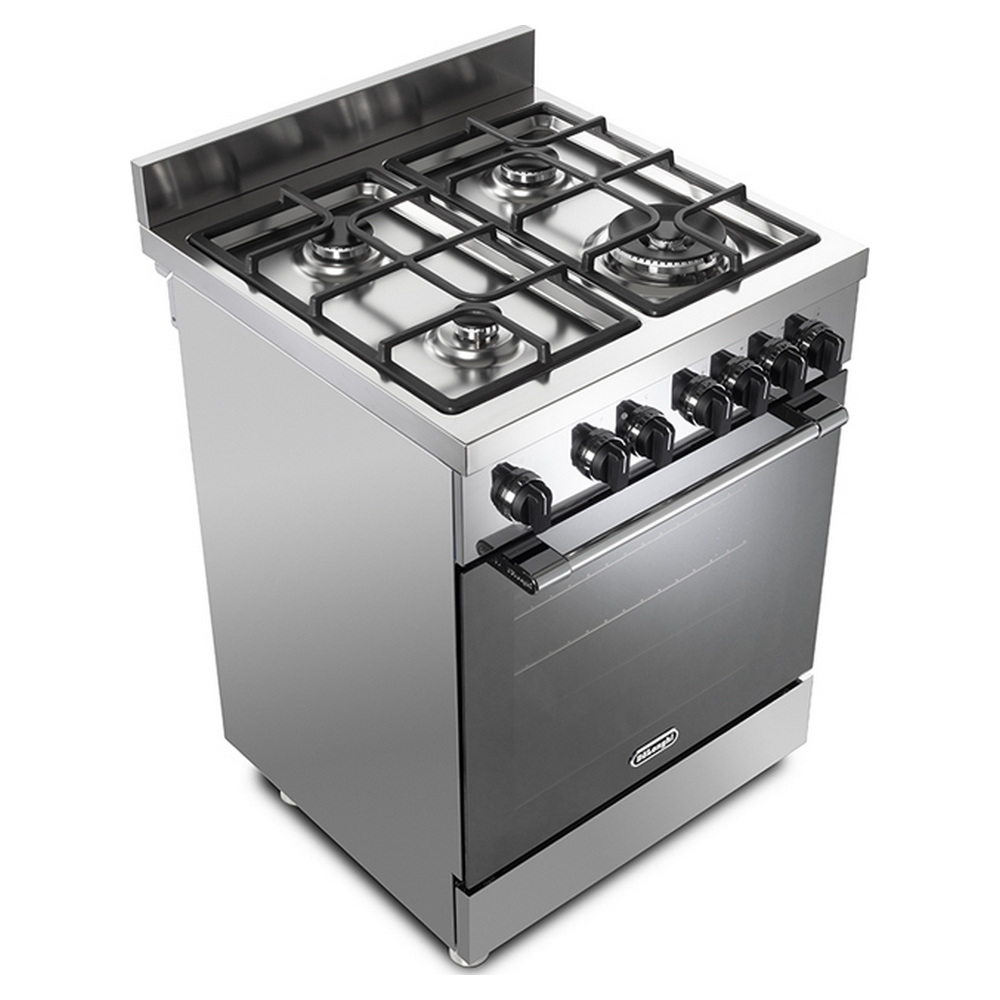 Una cucina a gas argentata indipendente con quattro fuochi e porta del forno nera.