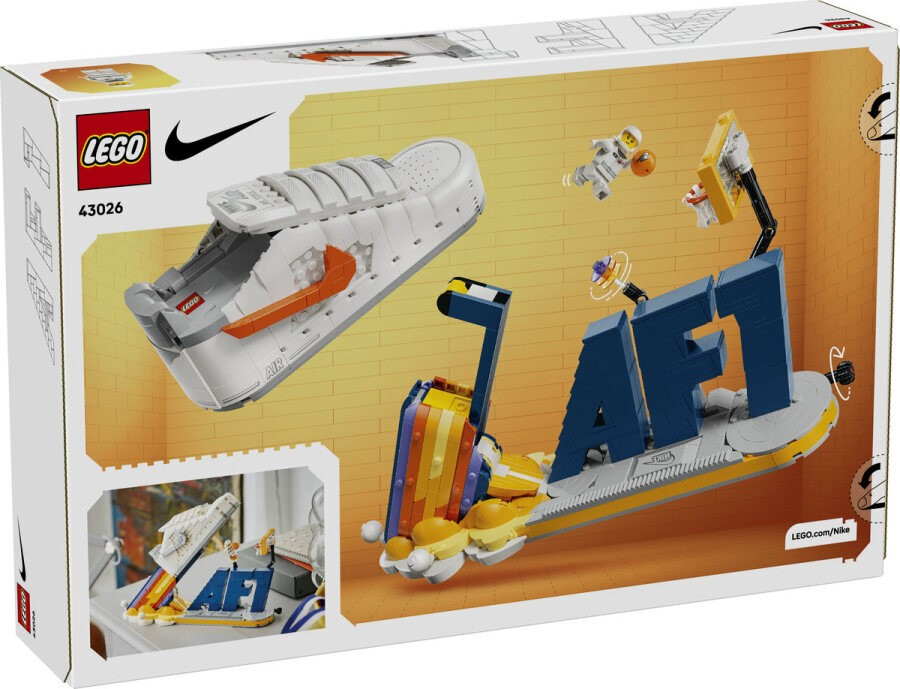 Turuncu arka planda beyaz ayakkabı, astronot figürü ve mavi AF1 harfleri içeren Lego Nike set kutusu.