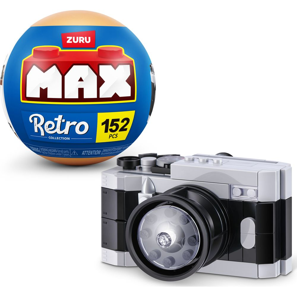 Eine Zuru Max Retro Kugel und eine daraus gebaute Retro-Kamera.