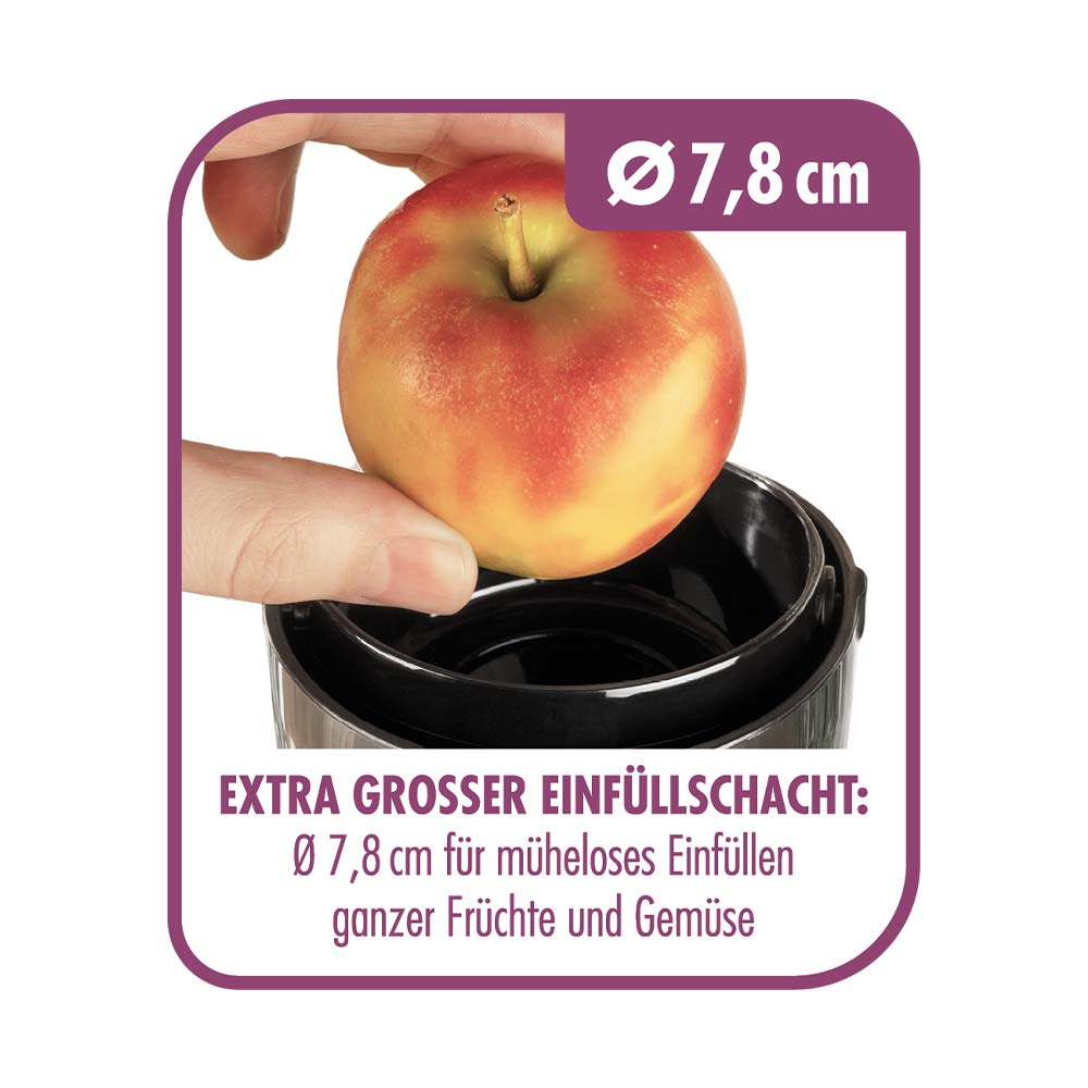 Hand legt roten Apfel in eine 7,8 cm große Einfüllöffnung.