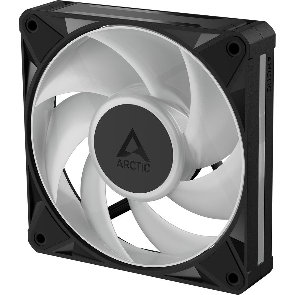Ein schwarzer Arctic PC-Lüfter mit fünf weißen Rotorblättern und zentralem Logo.