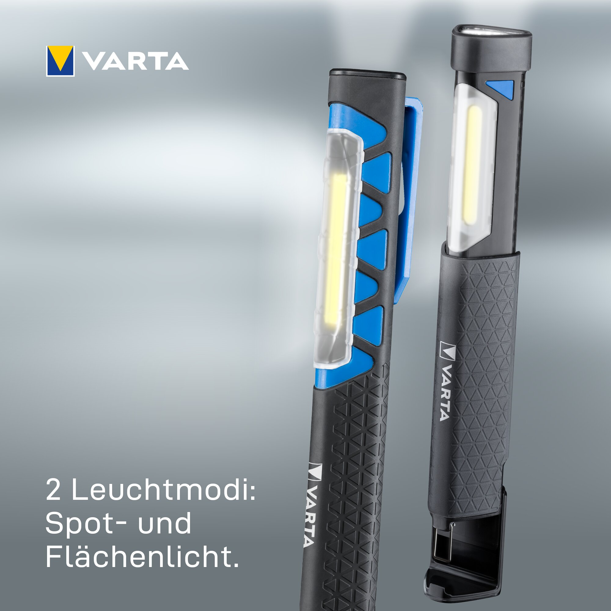 Dos linternas tipo lápiz Varta en negro y azul sobre fondo gris con texto sobre modos de luz.