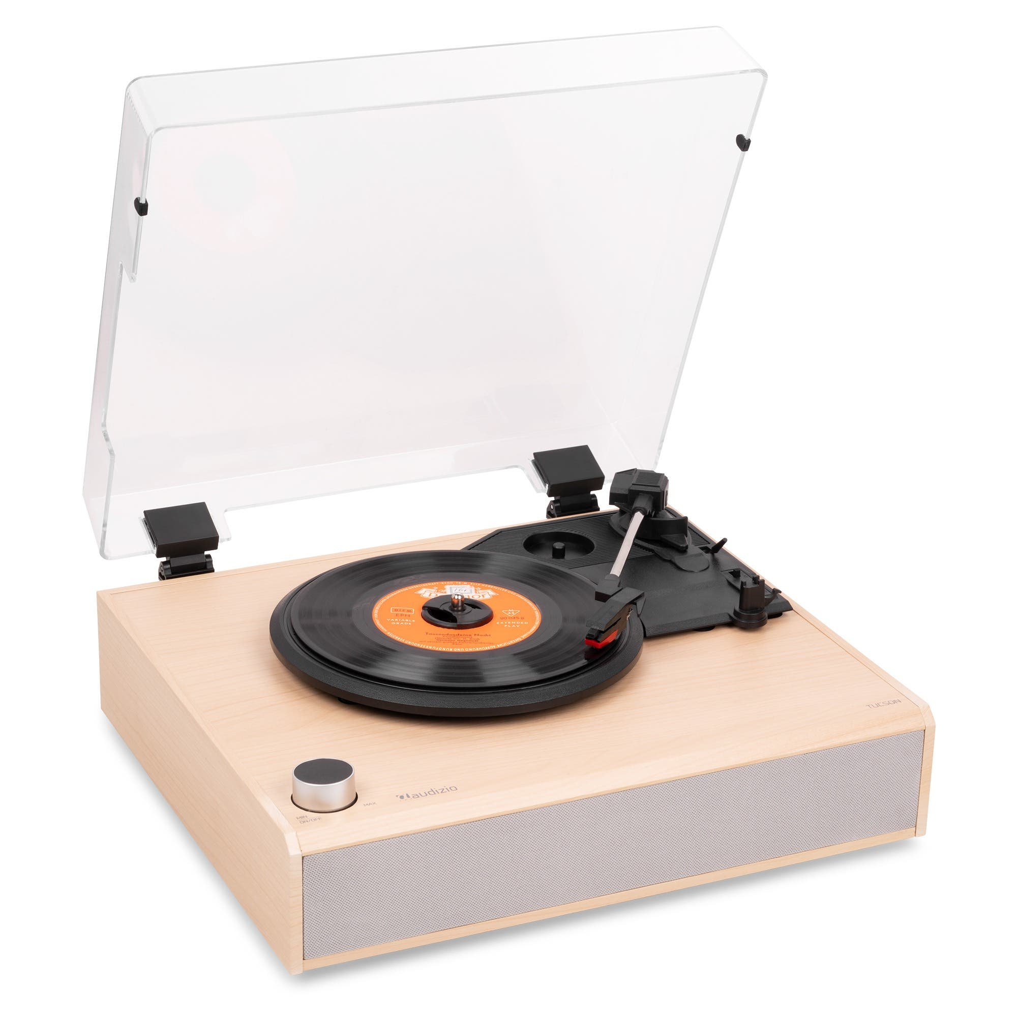 Ein holzfarbener Plattenspieler mit geöffneter transparenter Abdeckung und einer Vinylplatte auf dem Teller.
