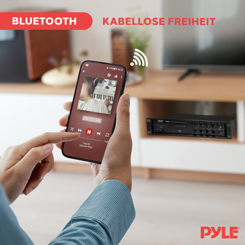 Hand hält ein Smartphone, das Musik abspielt, mit Text oben: Bluetooth kabellose Freiheit.