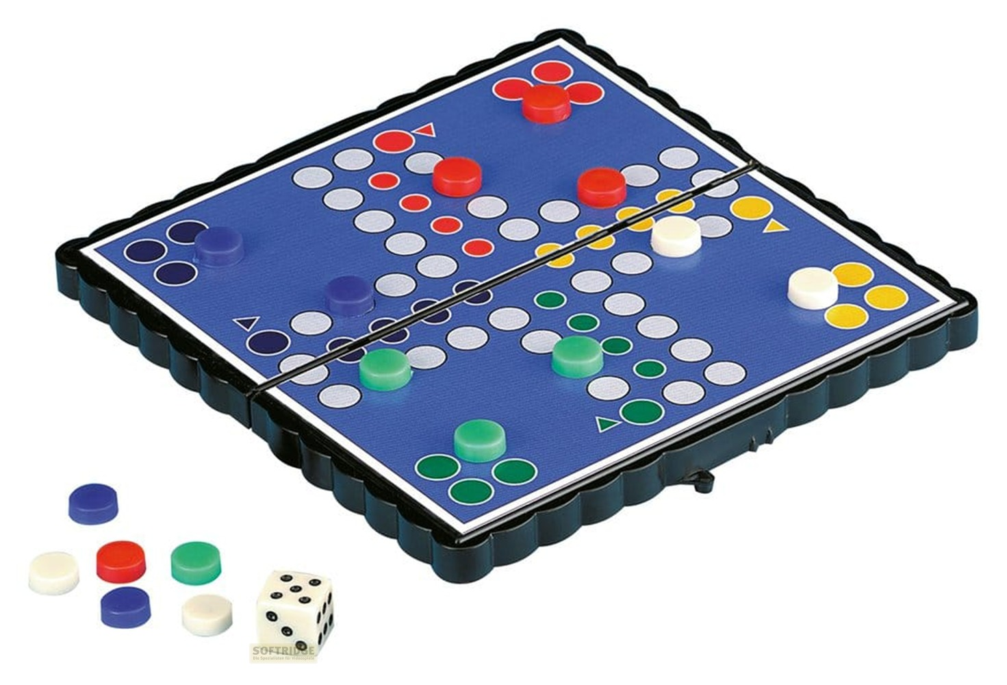 Ein blaues Mensch-ärgere-dich-nicht-Spielbrett mit bunten Spielsteinen und einem Würfel auf weißem Hintergrund.