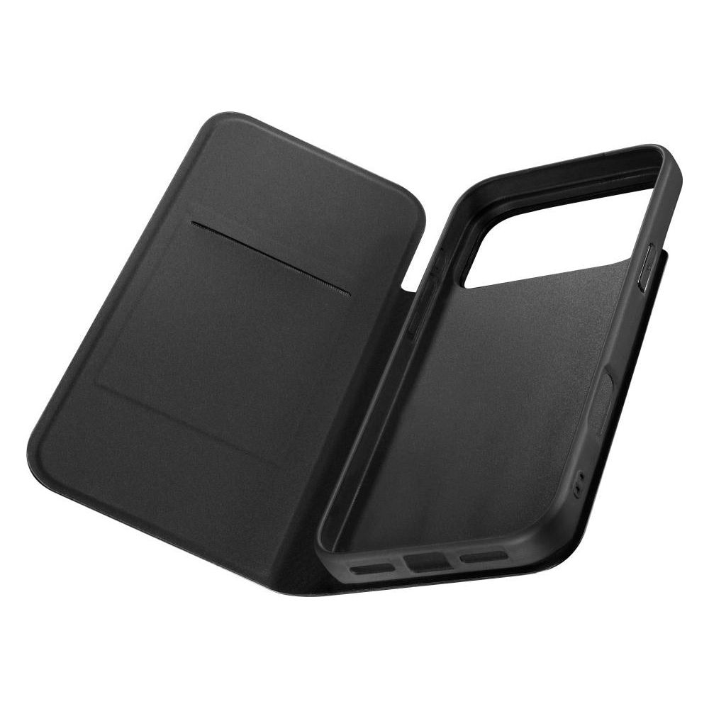 Offene schwarze Smartphone-Hülle mit Kartenfach auf der Innenseite auf hellem Hintergrund.