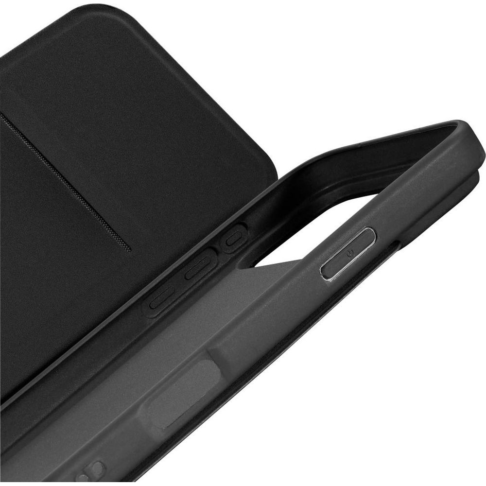 Eine schwarze Smartphone-Hülle mit integrierter Aufbewahrungstasche auf einem weißen Hintergrund.
