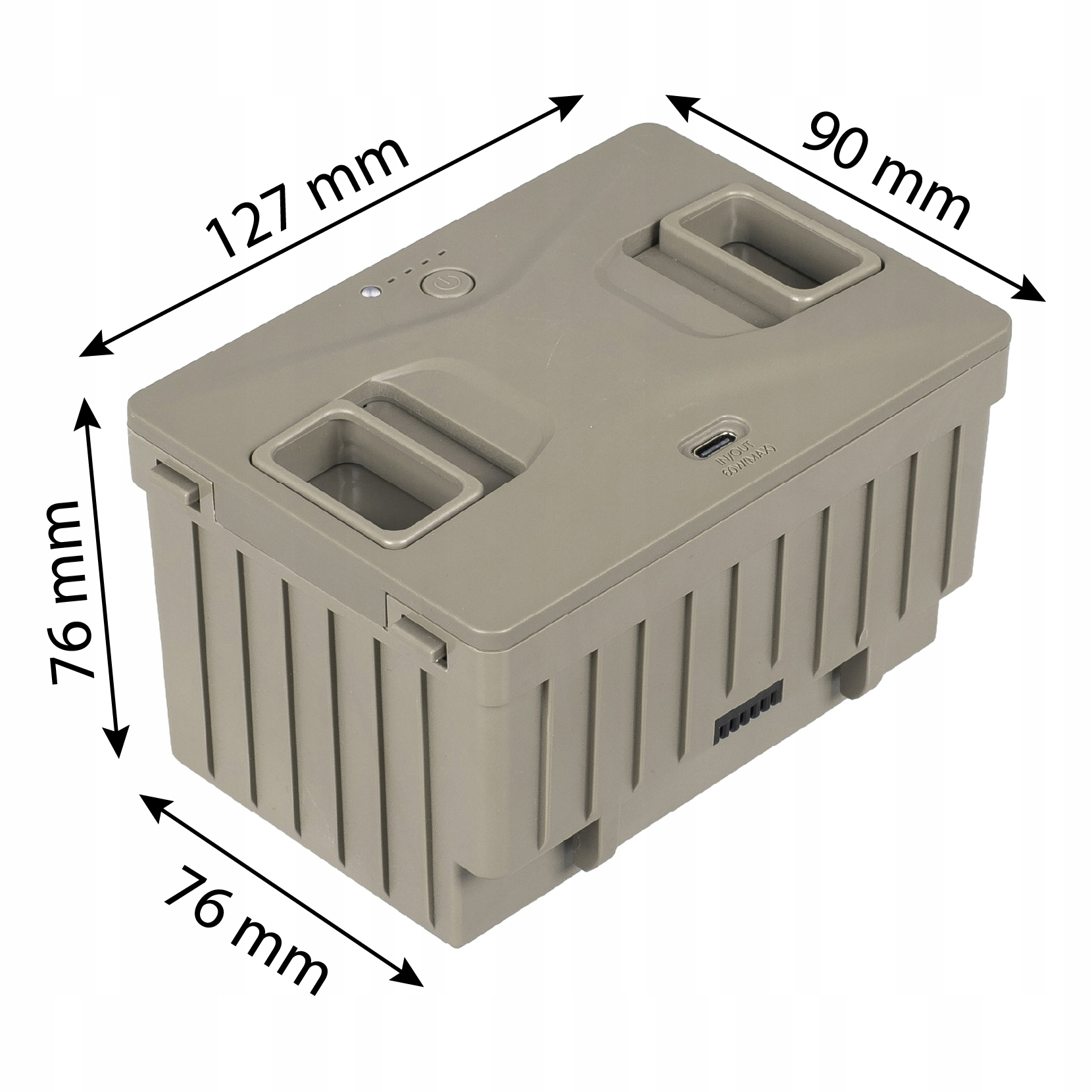 Graue, gerippte Batteriebox mit Bedienelementen, USB-Anschluss und weißen Maßangaben in Millimetern auf weißem Grund.
