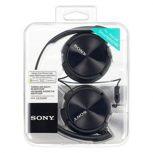 Auriculares negros Sony empaquetados en una funda de plástico transparente.