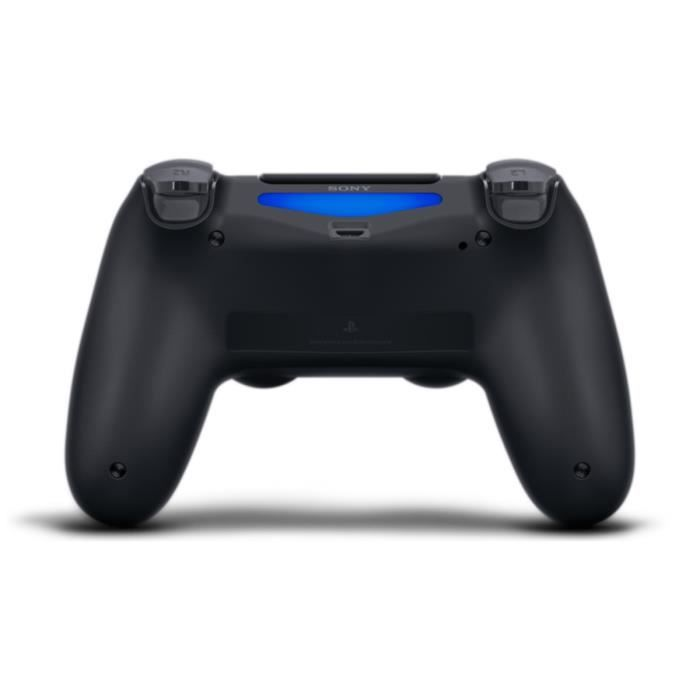 Vista posteriore di un controller nero per PlayStation 4 con una barra luminosa blu illuminata su fondo bianco.