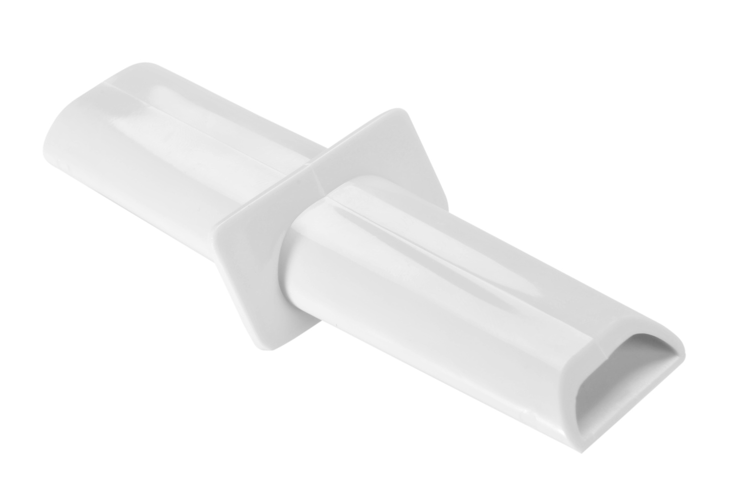 Een wit plastic opzetstuk met een rechthoekige kraag en een langwerpig opening op een witte achtergrond.
