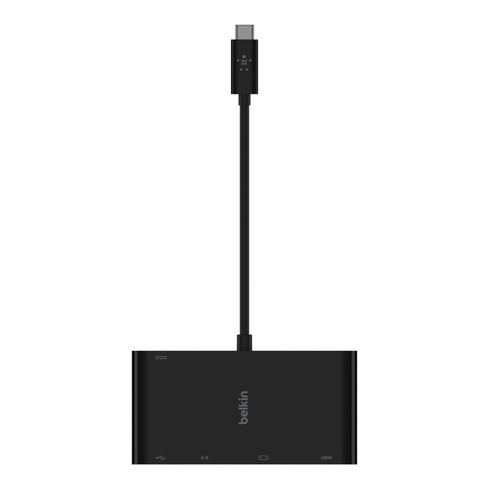Un concentrador multipuerto USB-C Belkin negro con un cable conectado y varios puertos, sobre fondo blanco.