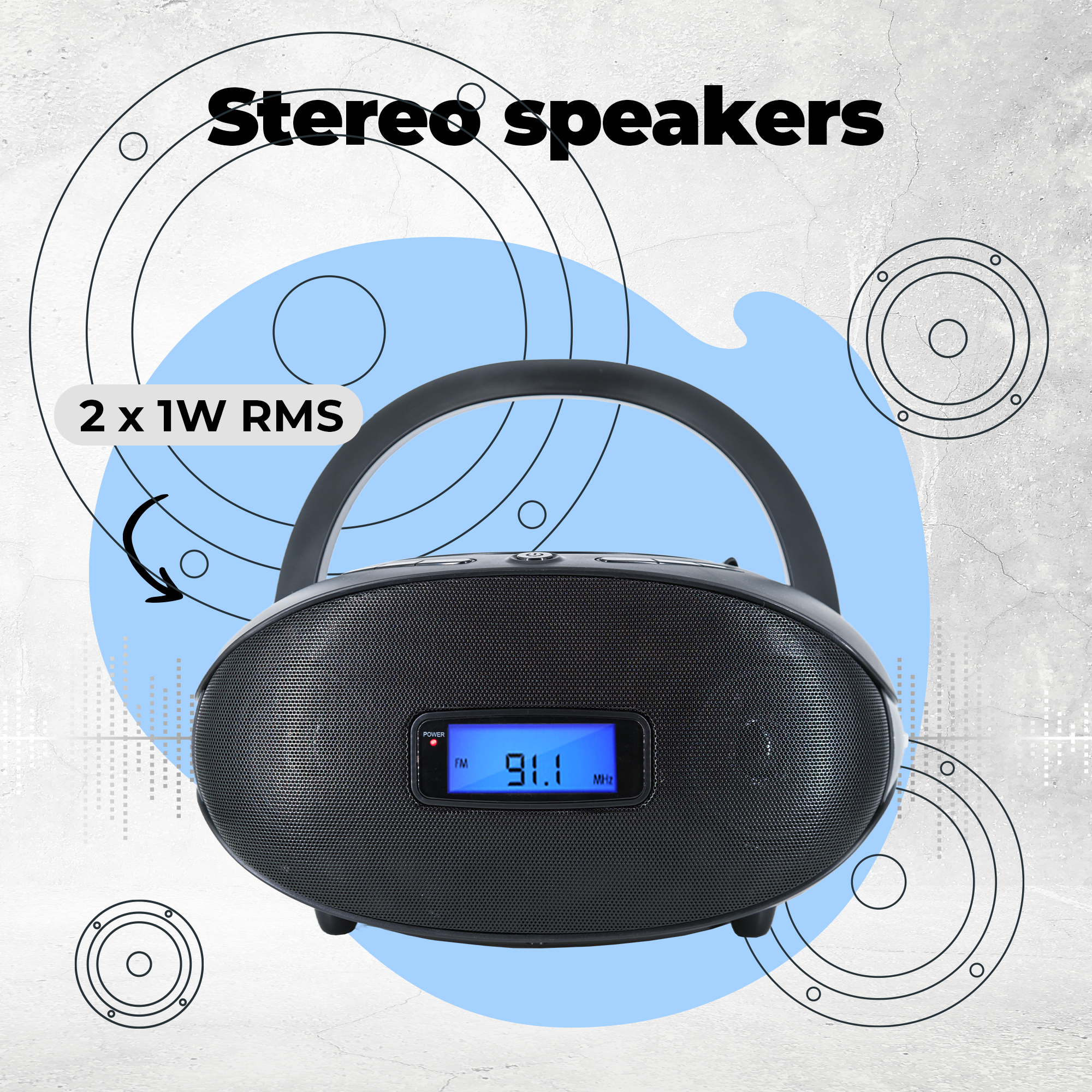 Radio stereo nera con display blu e maniglia su sfondo grigio con forme blu e schizzi di altoparlanti.