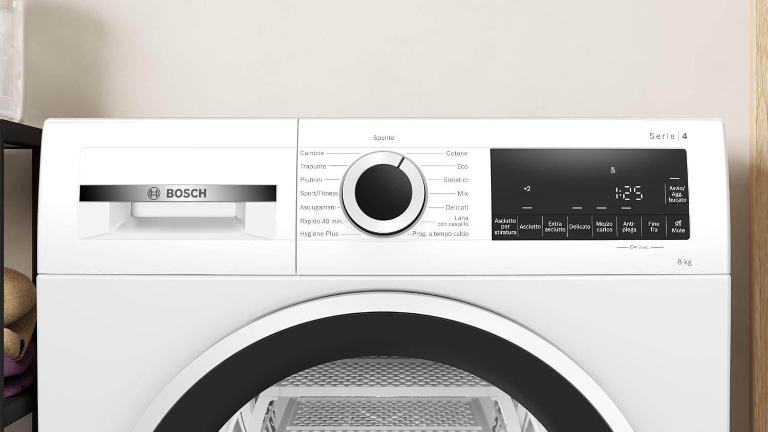 Parte anteriore di un'asciugatrice Bosch bianca con selettore programmi, display LED nero e porta.