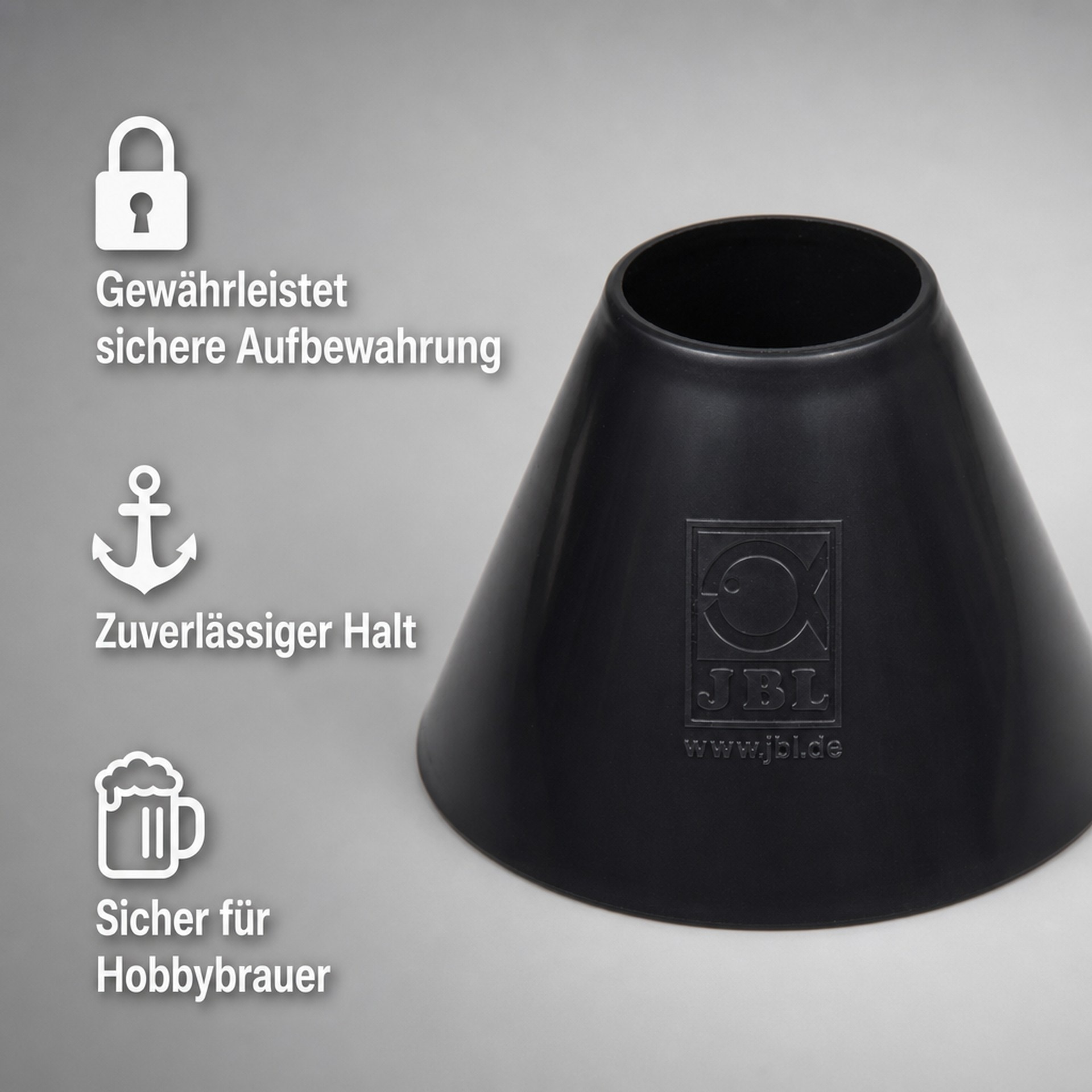 Oggetto conico nero con logo JBL, accompagnato da tre icone con testo su sfondo grigio.
