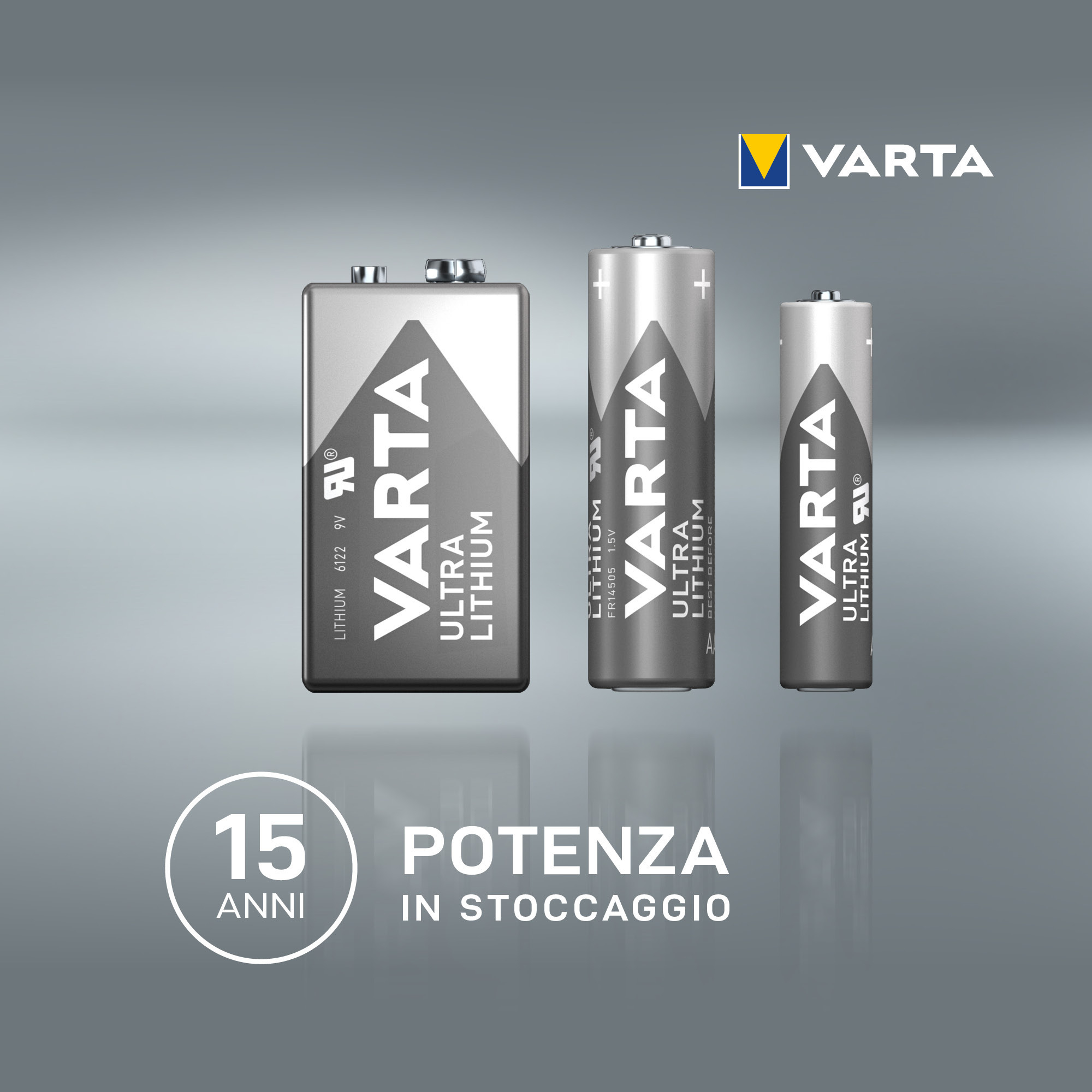 Tres baterías Varta Ultra Lithium sobre una superficie gris reflectante con texto que indica 15 años de energía.