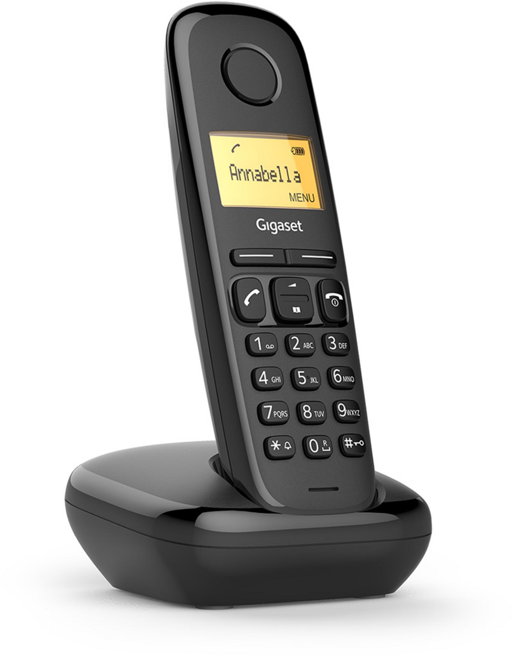 Şarj istasyonunda duran, aydınlatmalı ekranlı siyah bir Gigaset telsiz telefon.