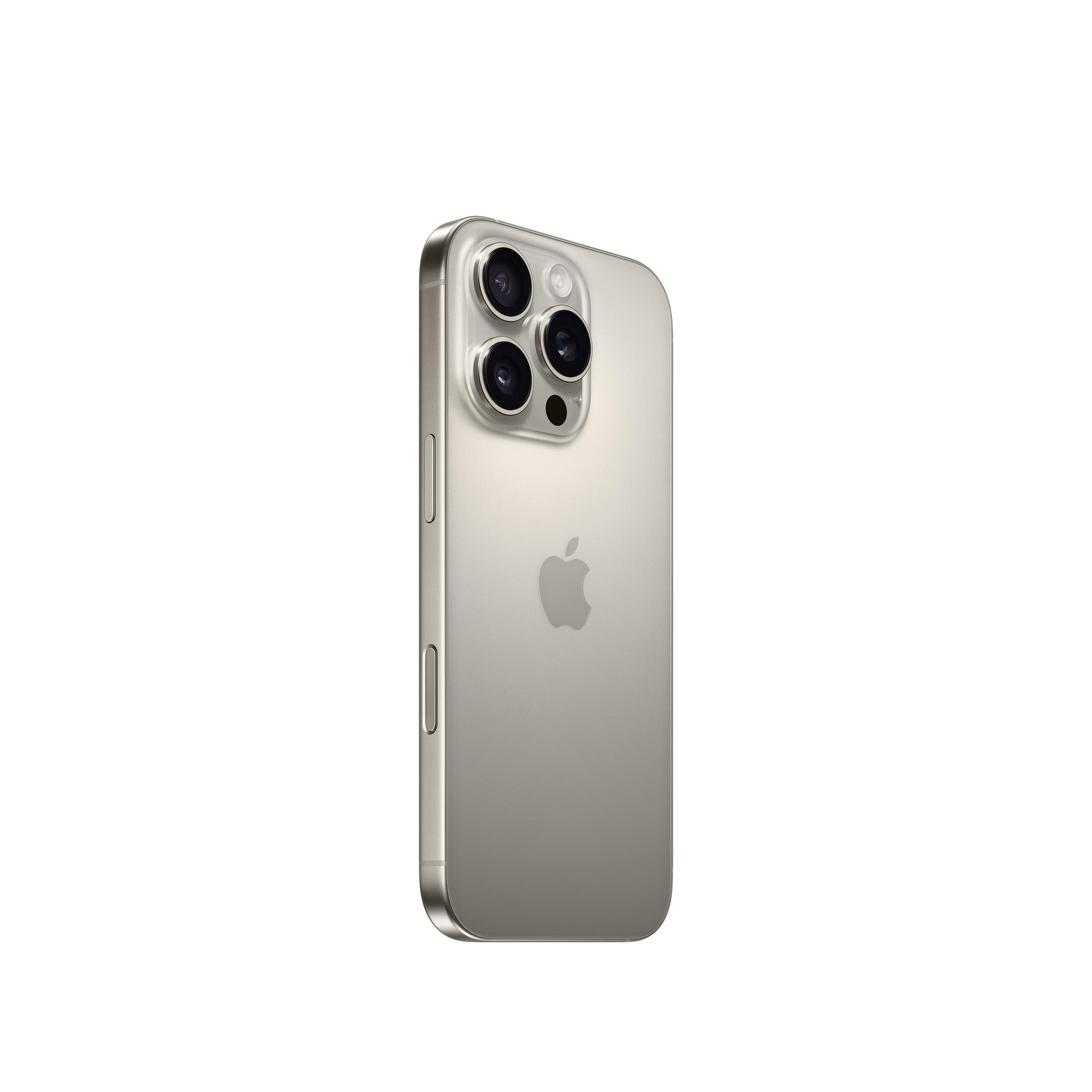 Retro di uno smartphone argento con tre obiettivi e il logo Apple.