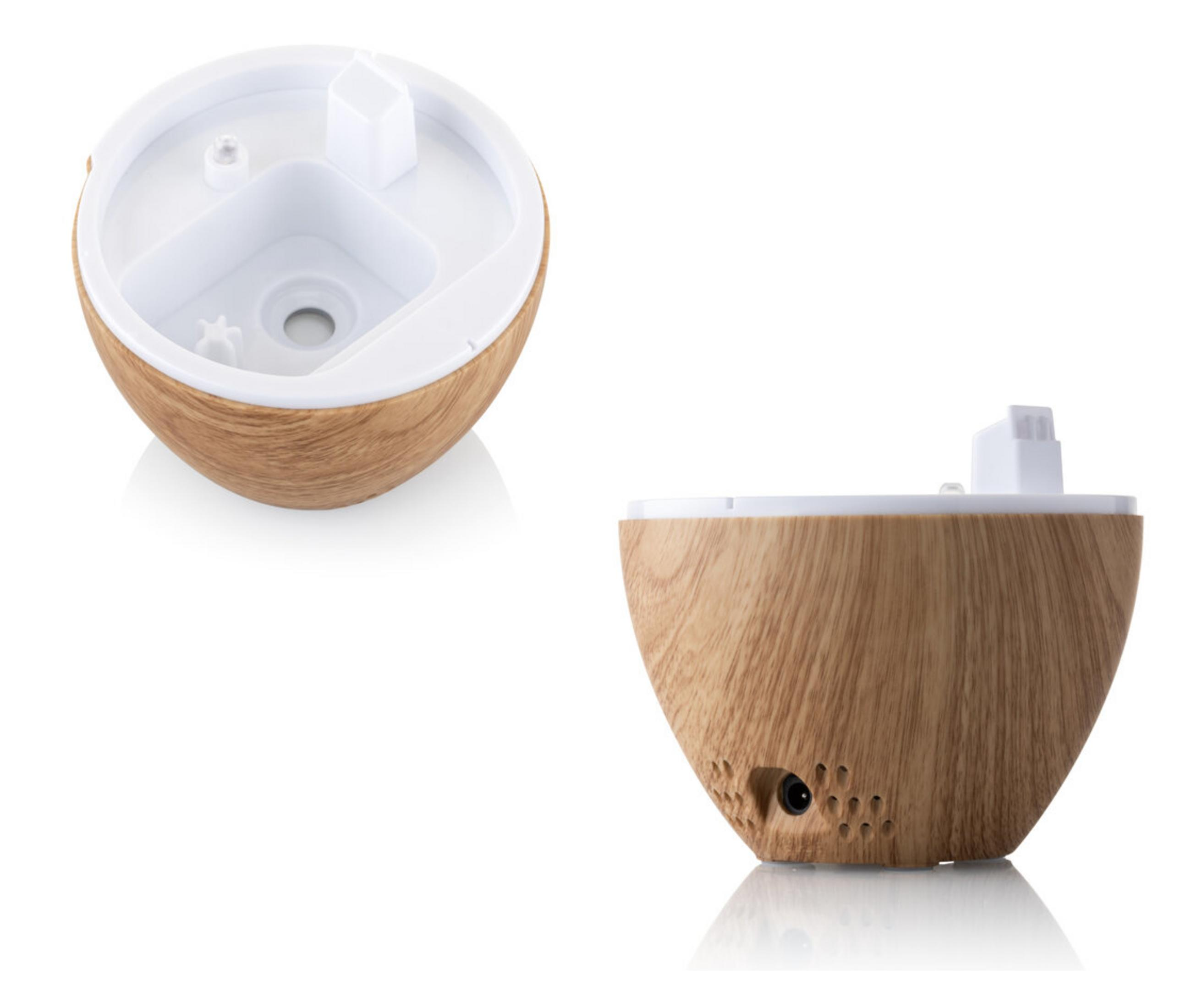 Holzmaserungsdiffusor mit weißem Innenraum zeigt Innendetails und Steckdose auf weißem Grund.