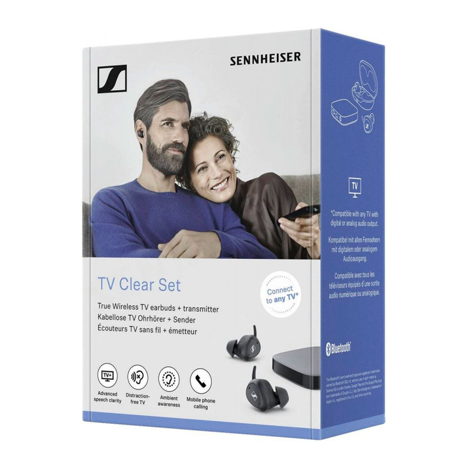 Sennheiser TV Clear Set Verpackung mit einem Paar Ohrhörern und einem Sender, im Hintergrund ein glückliches Paar.