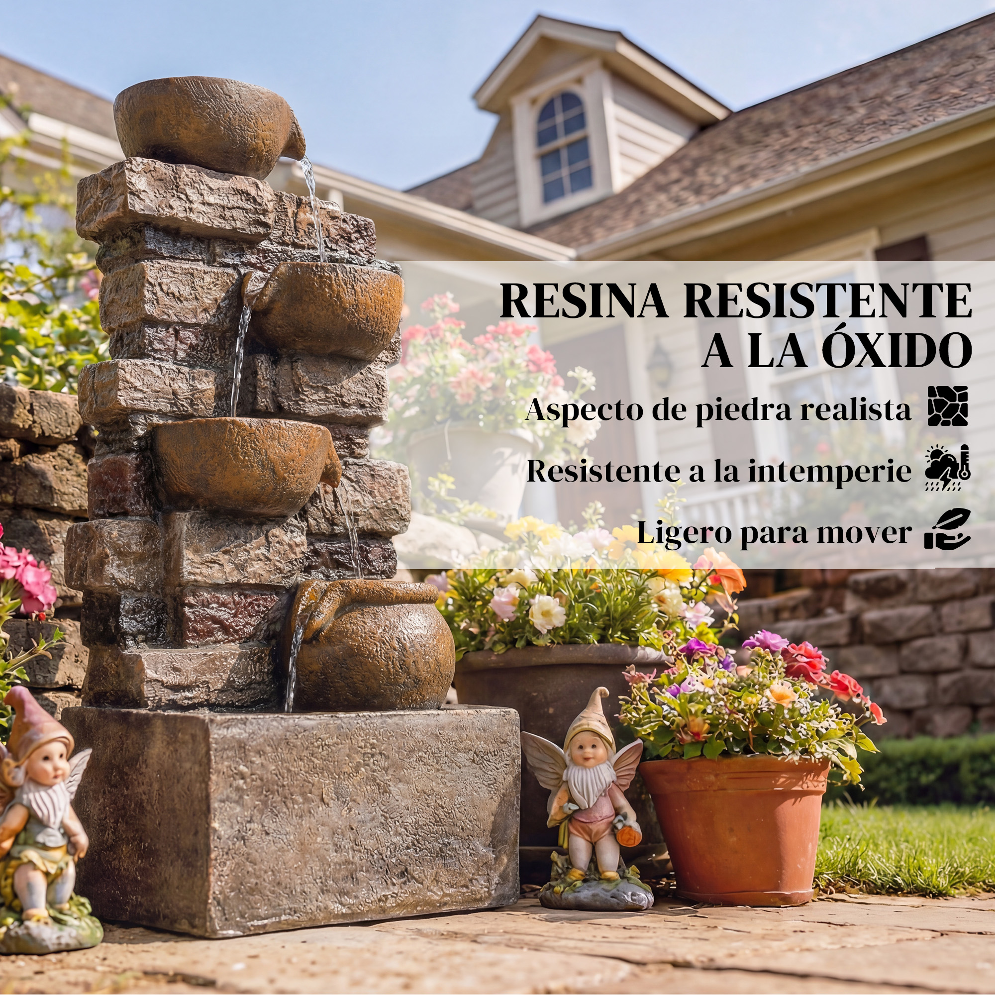 Una fontana di pietra rustica con acqua corrente, circondata da fiori e gnomi da giardino.