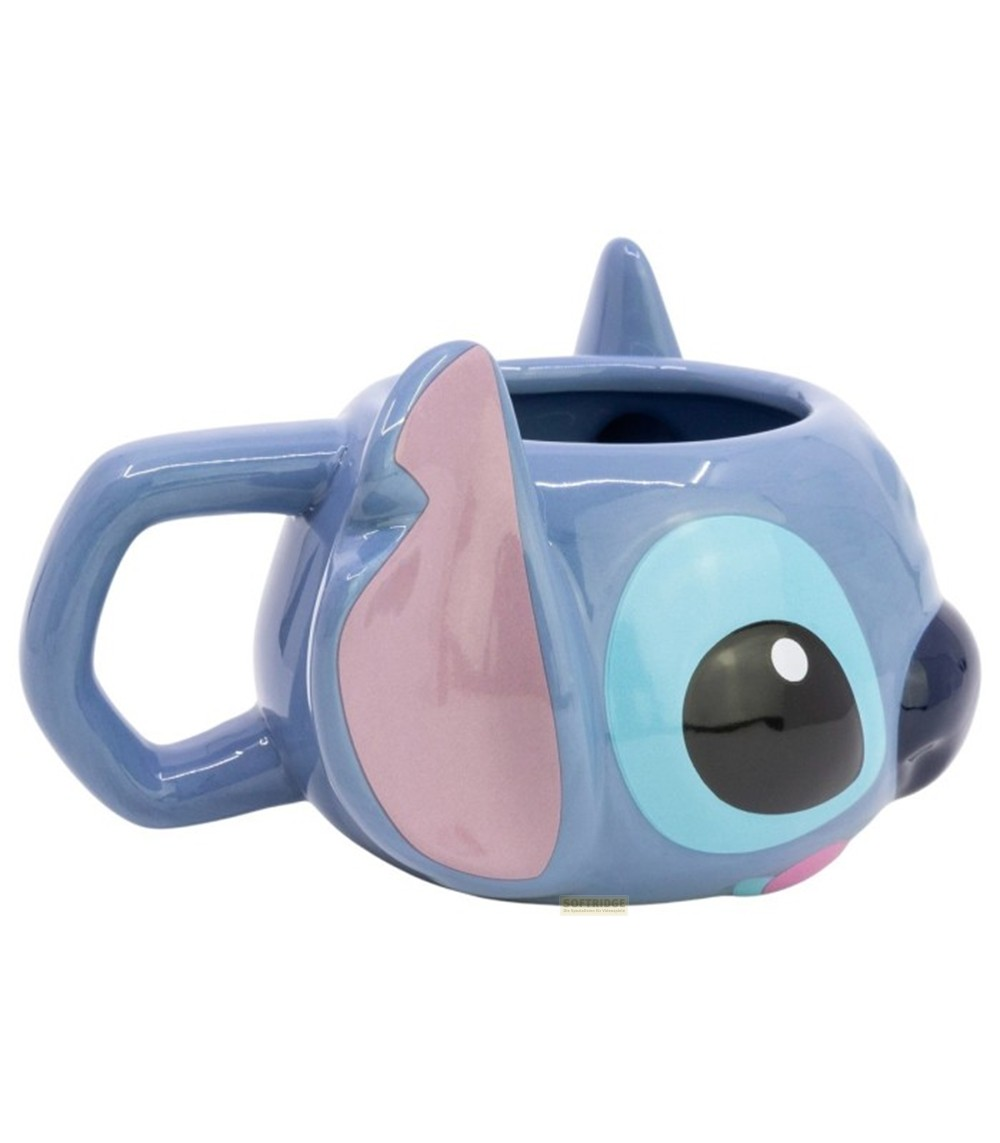 Taza de cerámica azul con forma del personaje Stitch de Disney, con orejas y ojos grandes, sobre fondo blanco.