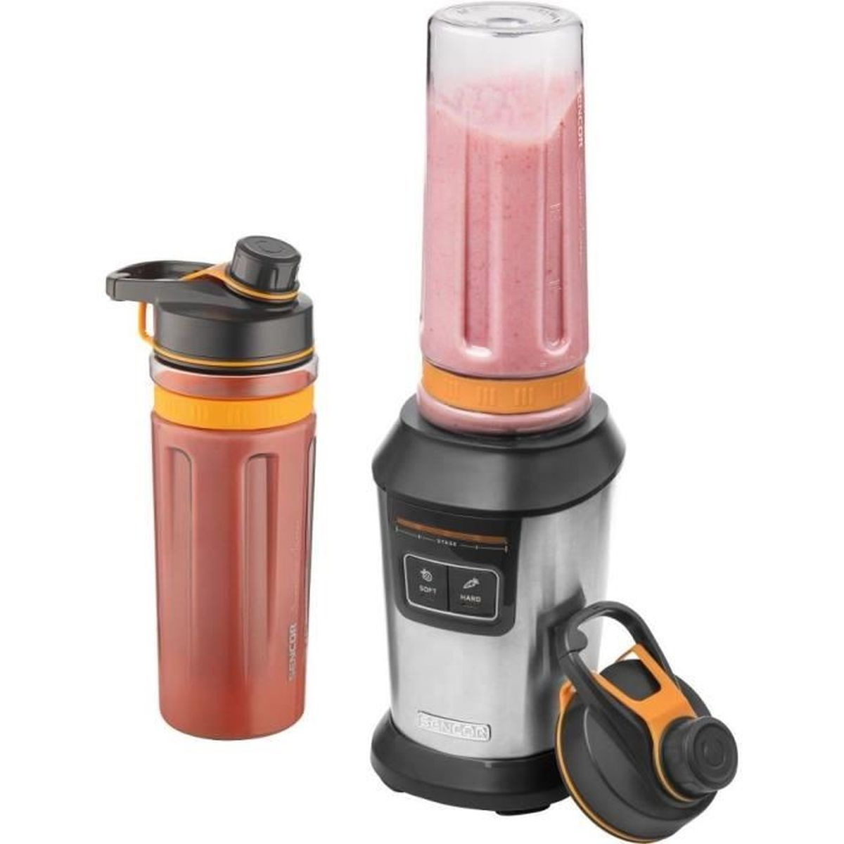 Ein silberner Standmixer mit gefülltem Smoothie-Behälter, daneben ein roter Becher und ein schwarzer Deckel.