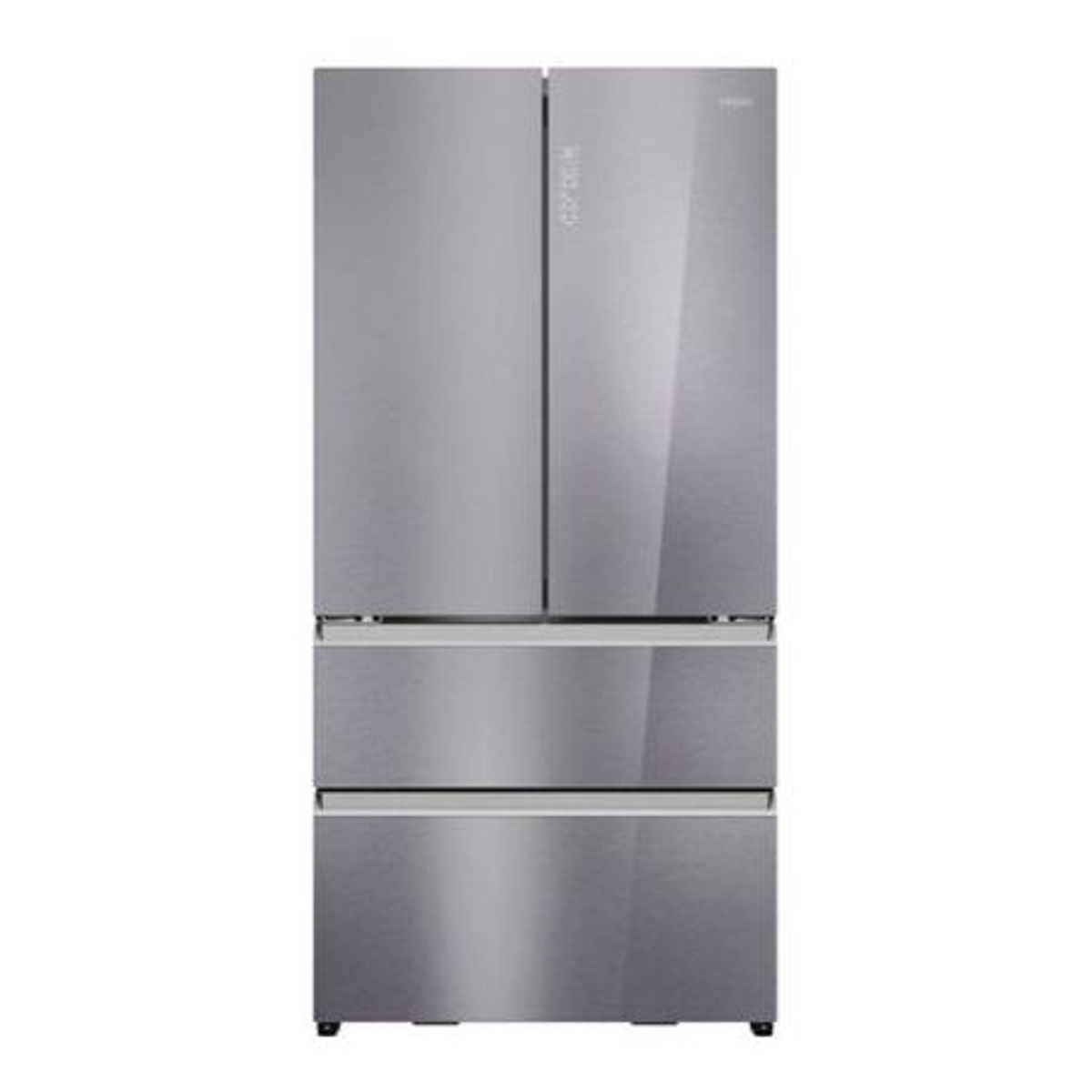 Un refrigerador moderno de cuatro puertas plateado con puerta doble superior y dos cajones inferiores.
