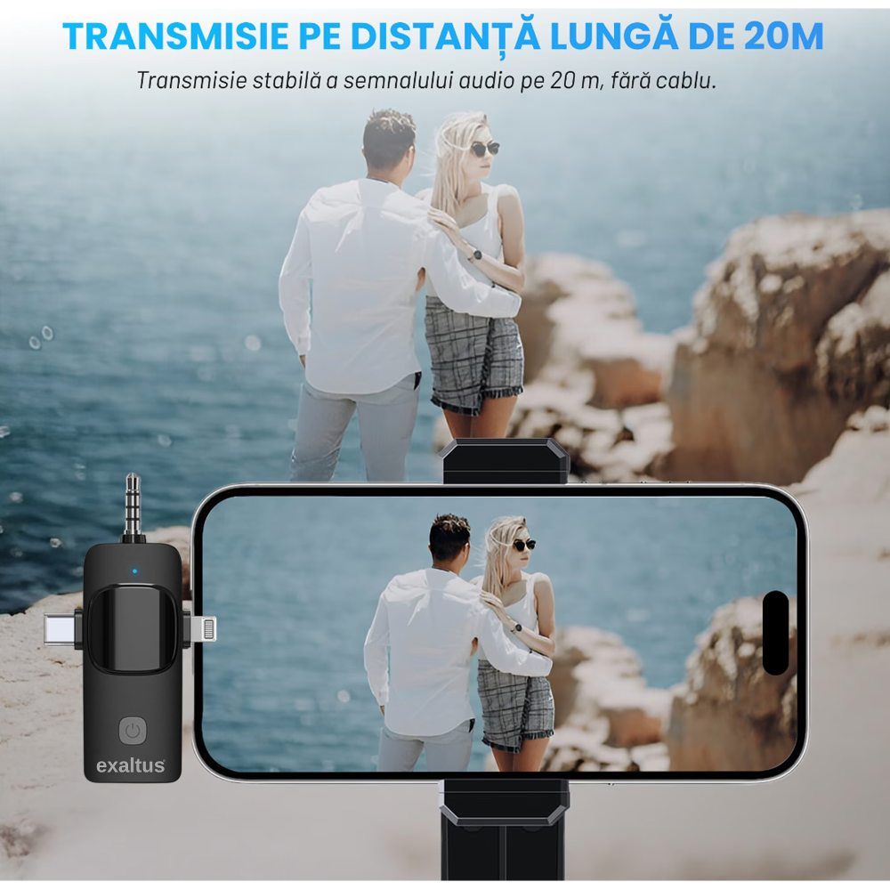Ein schwarzer Audiomikrofon-Empfänger auf einem Smartphone, das ein Paar am Meer zeigt.