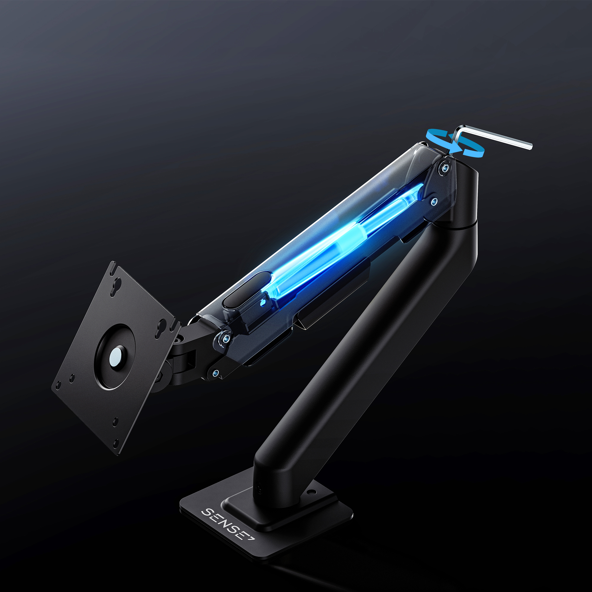 Schwarzer Monitorarm mit blauer Gasfeder, VESA-Halterung und Einstellwerkzeug vor dunklem Hintergrund.