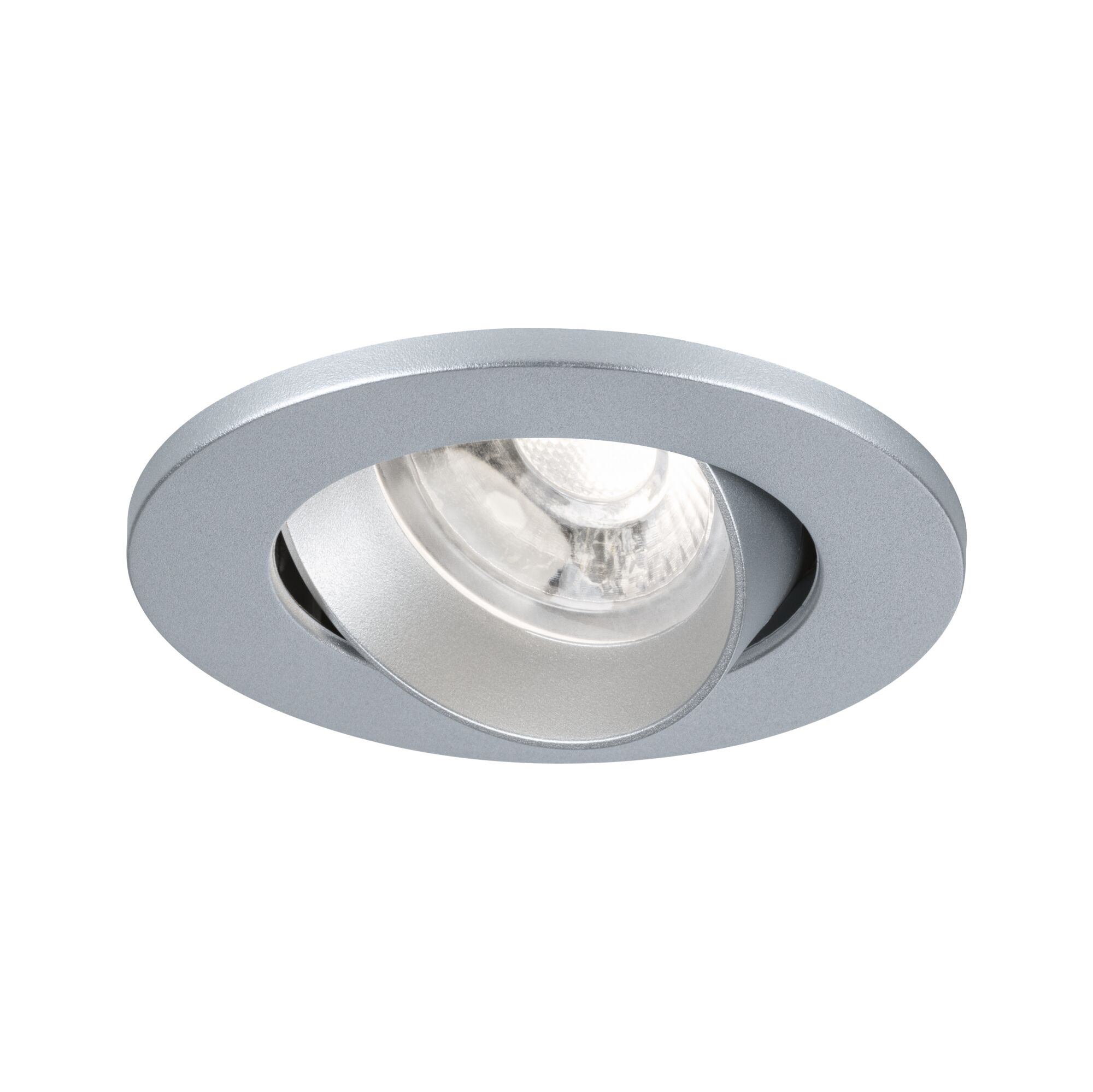 Silberner Einbaustrahler mit verstellbarem Spot und heller LED-Lampe vor weißem Hintergrund.