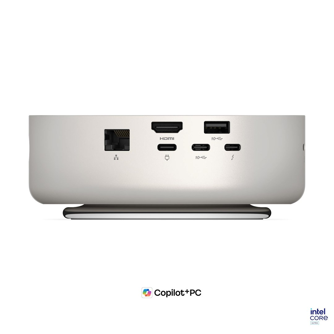 Widok z tyłu srebrnego mini PC z portami HDMI, Ethernet, USB-C i USB-A oraz logo Copilot+PC i Intel.
